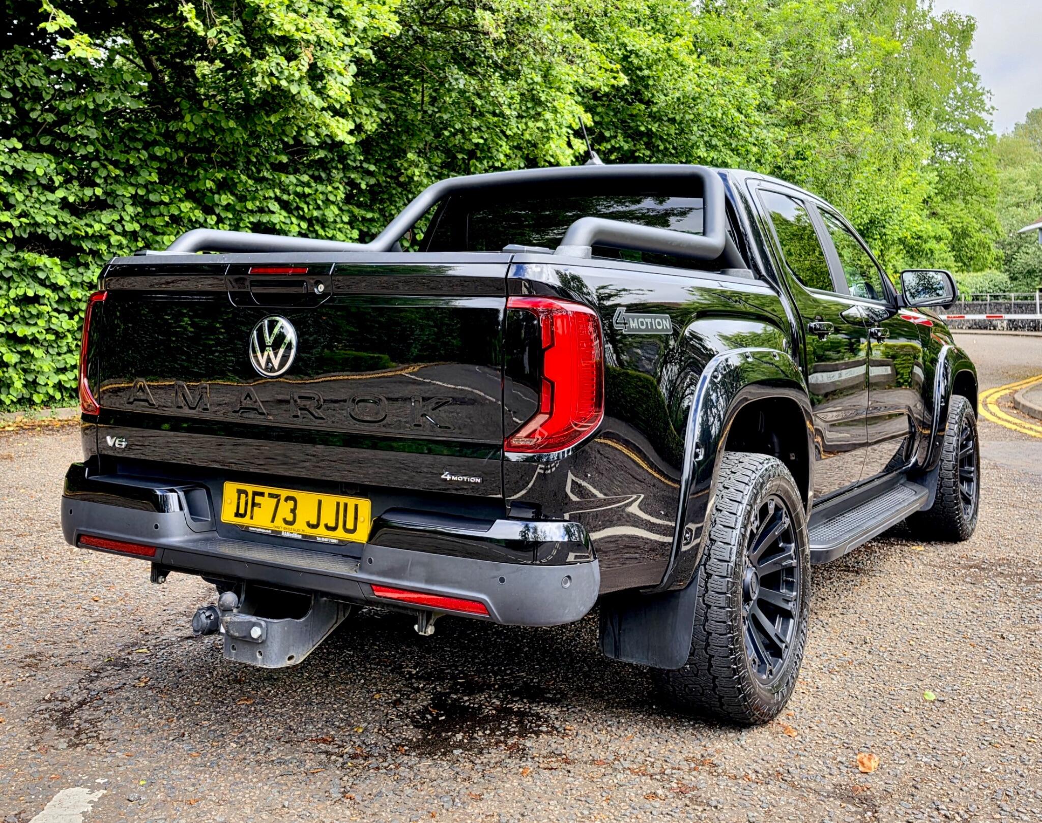 Volkswagen Amarok view 11