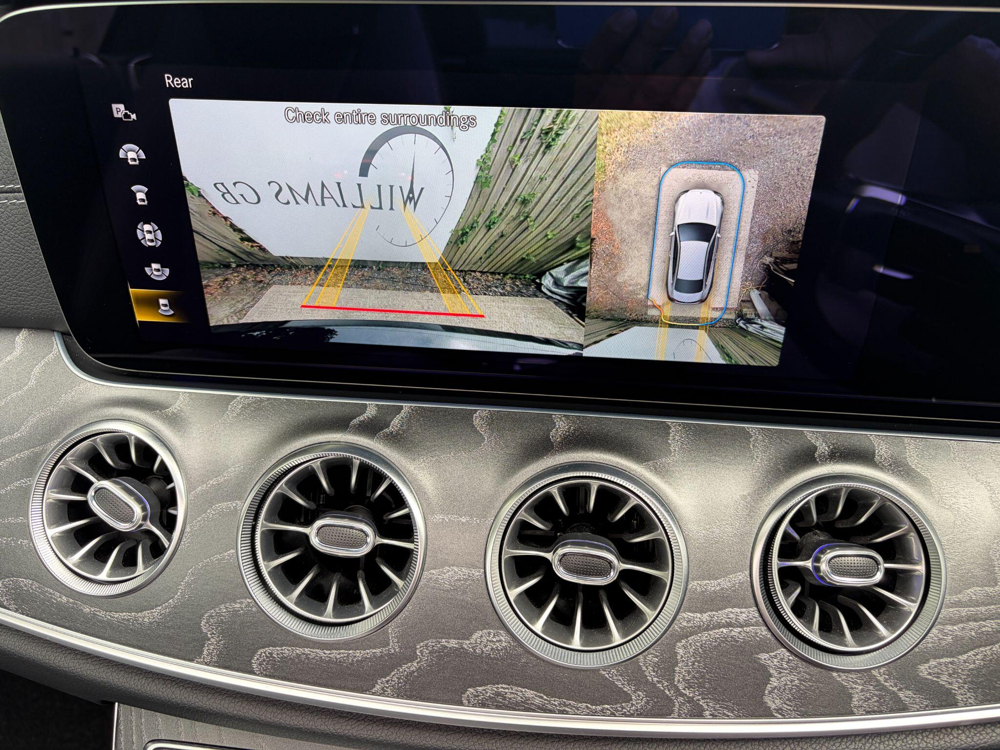 Mercedes-Benz E-Class view 17