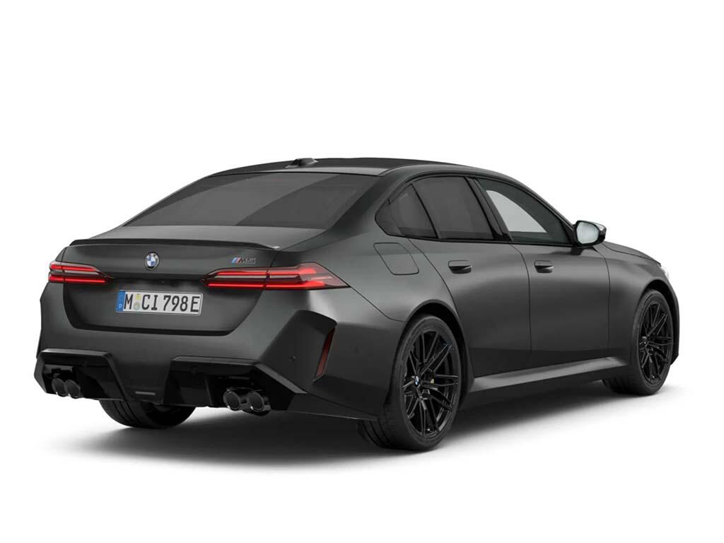 BMW M5 view 3