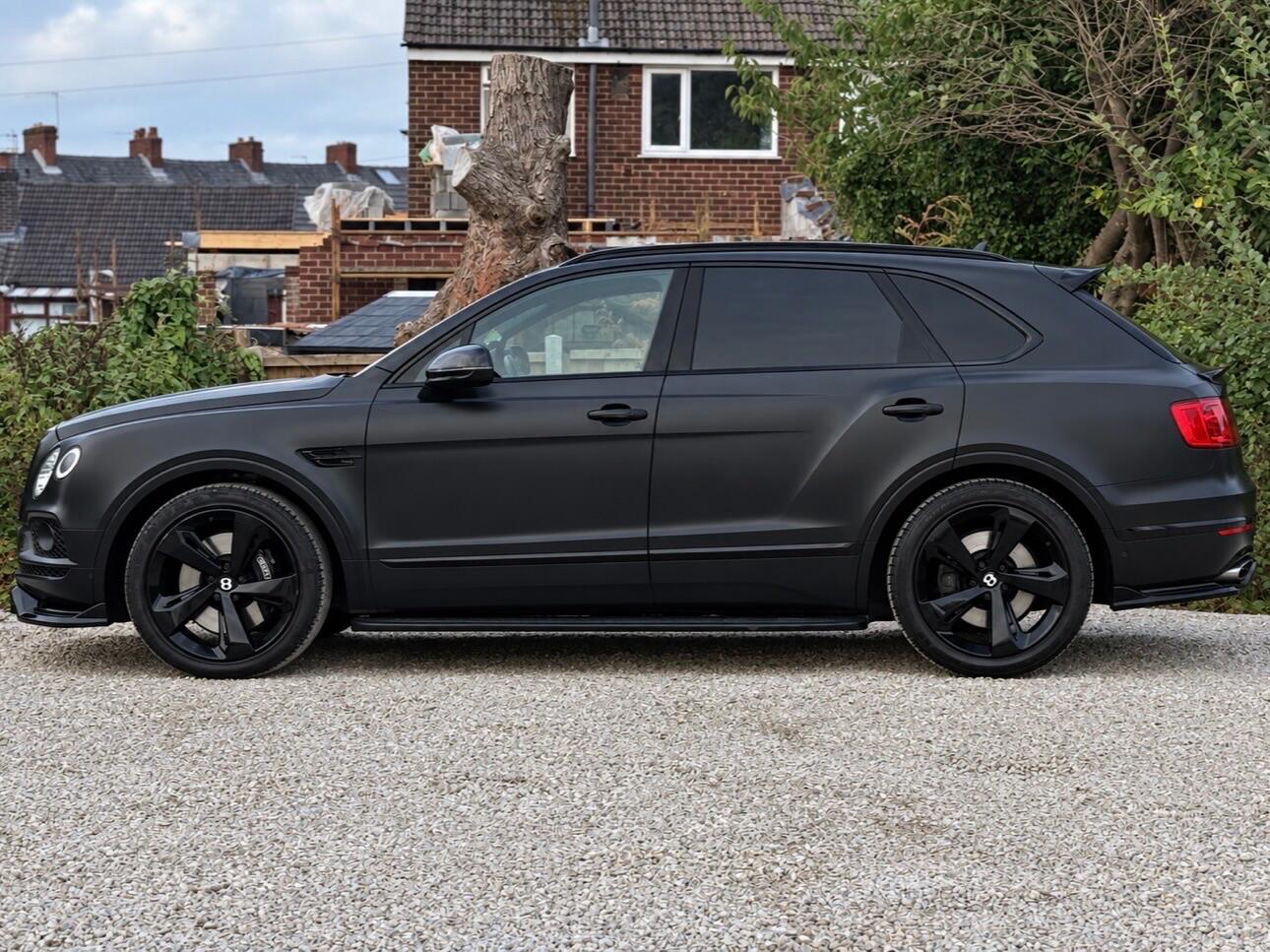 Bentley Bentayga view 15
