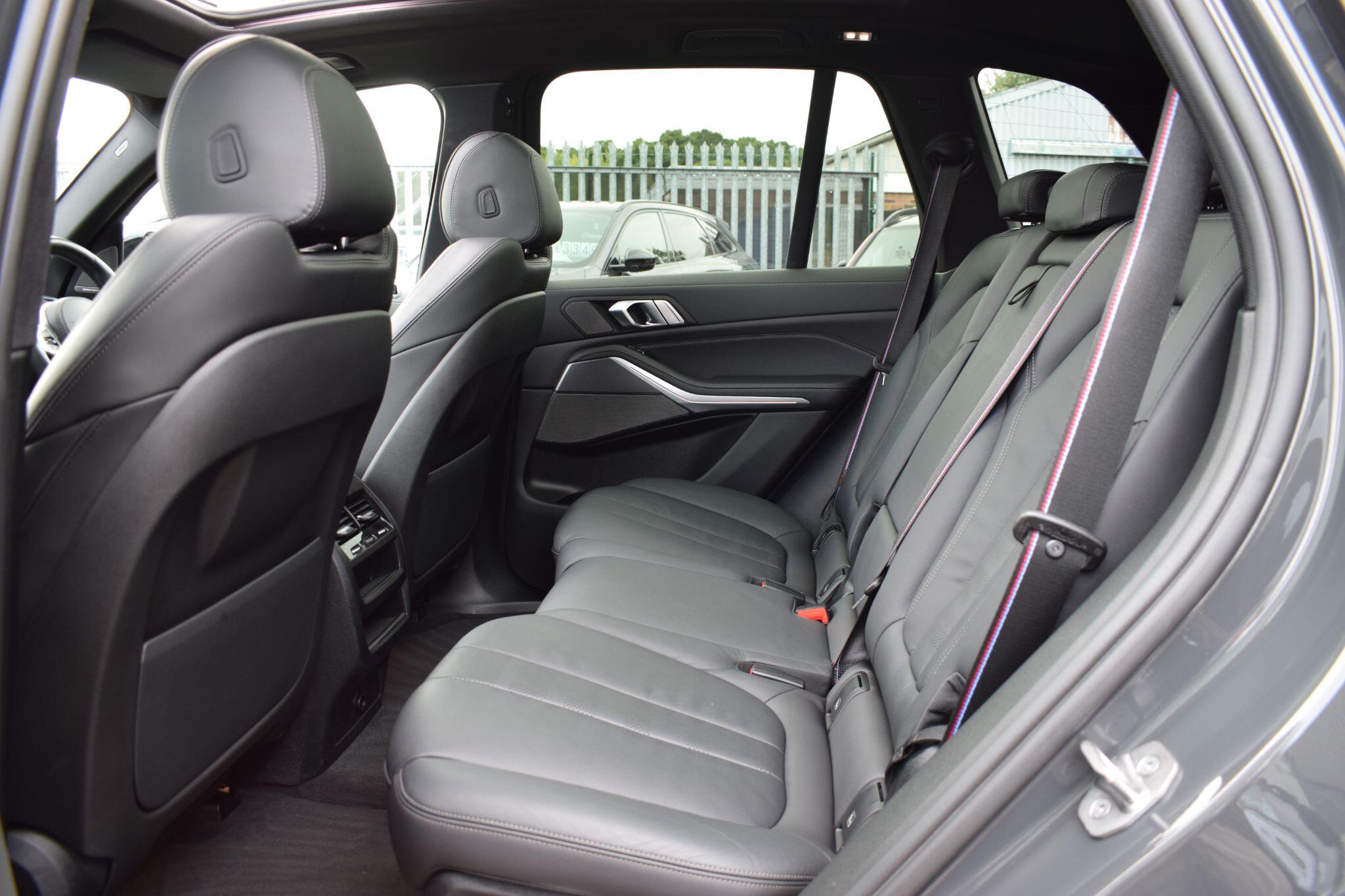 BMW X5 view 30