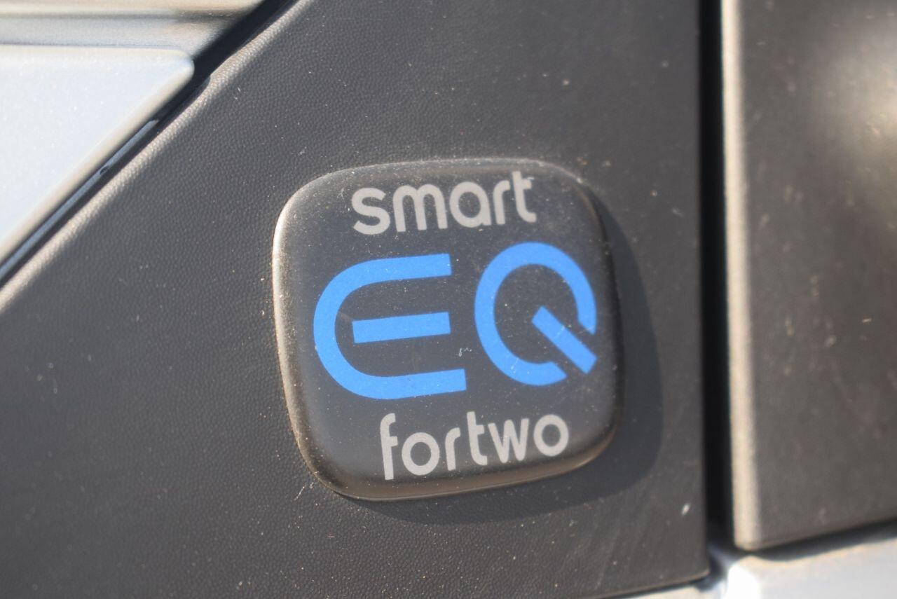 smart Fortwo view 16