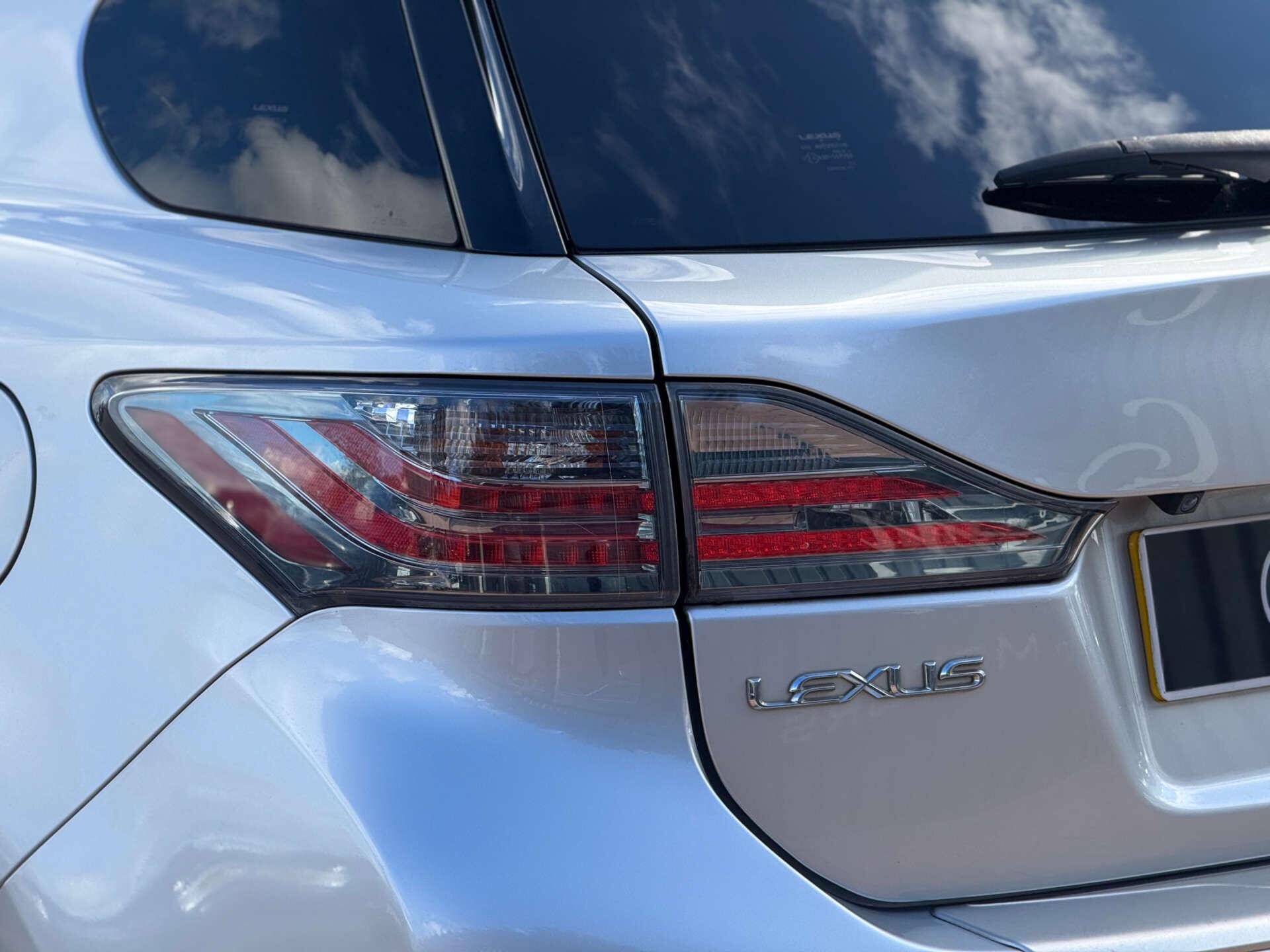 Lexus CT view 28
