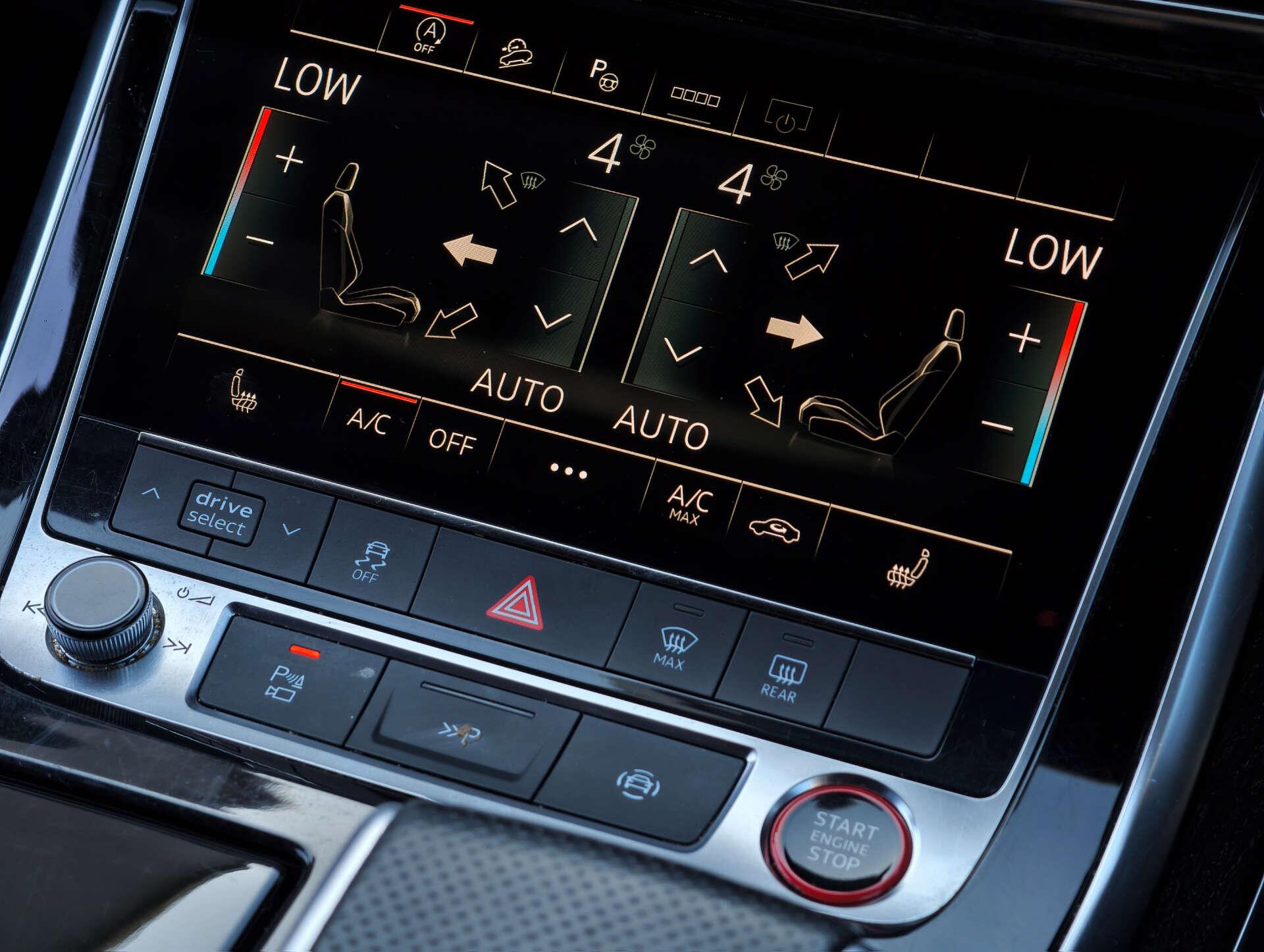 Audi SQ7 view 43