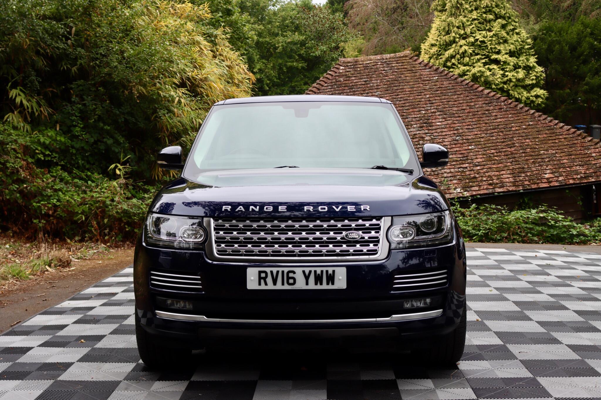 Land Rover Range Rover view 5