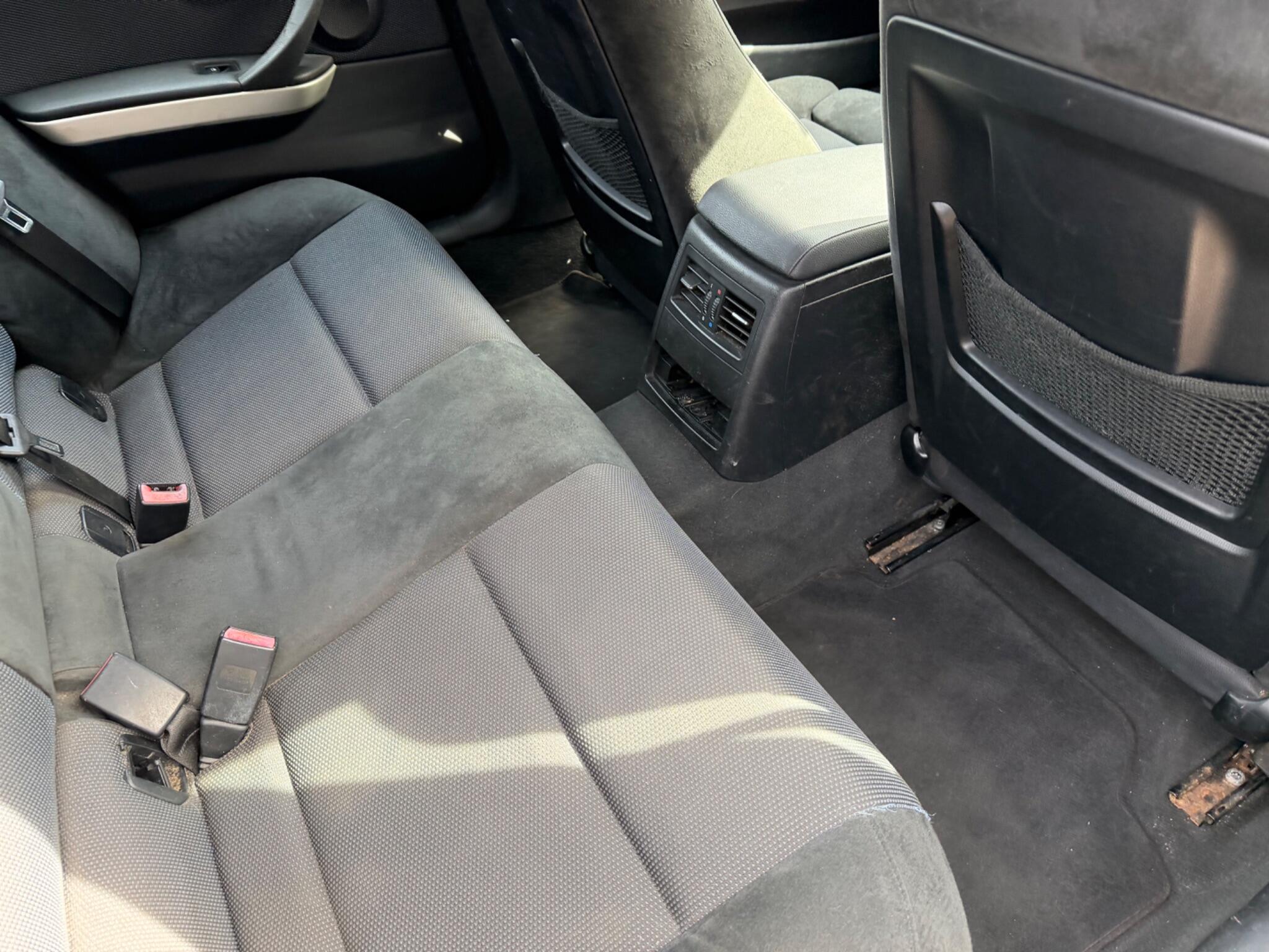 BMW 3 Series view 28