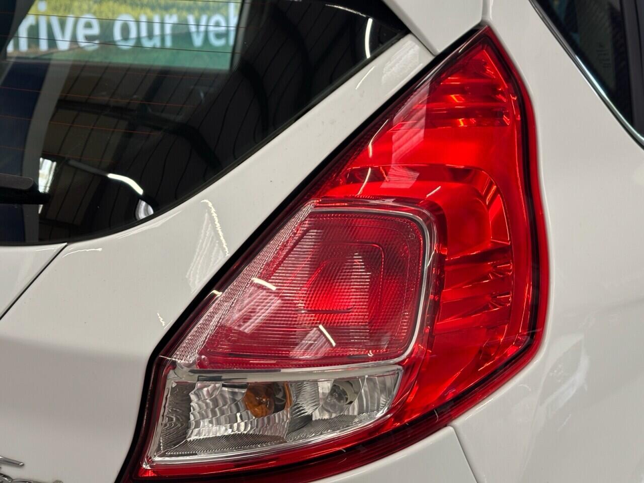 Ford Fiesta view 43