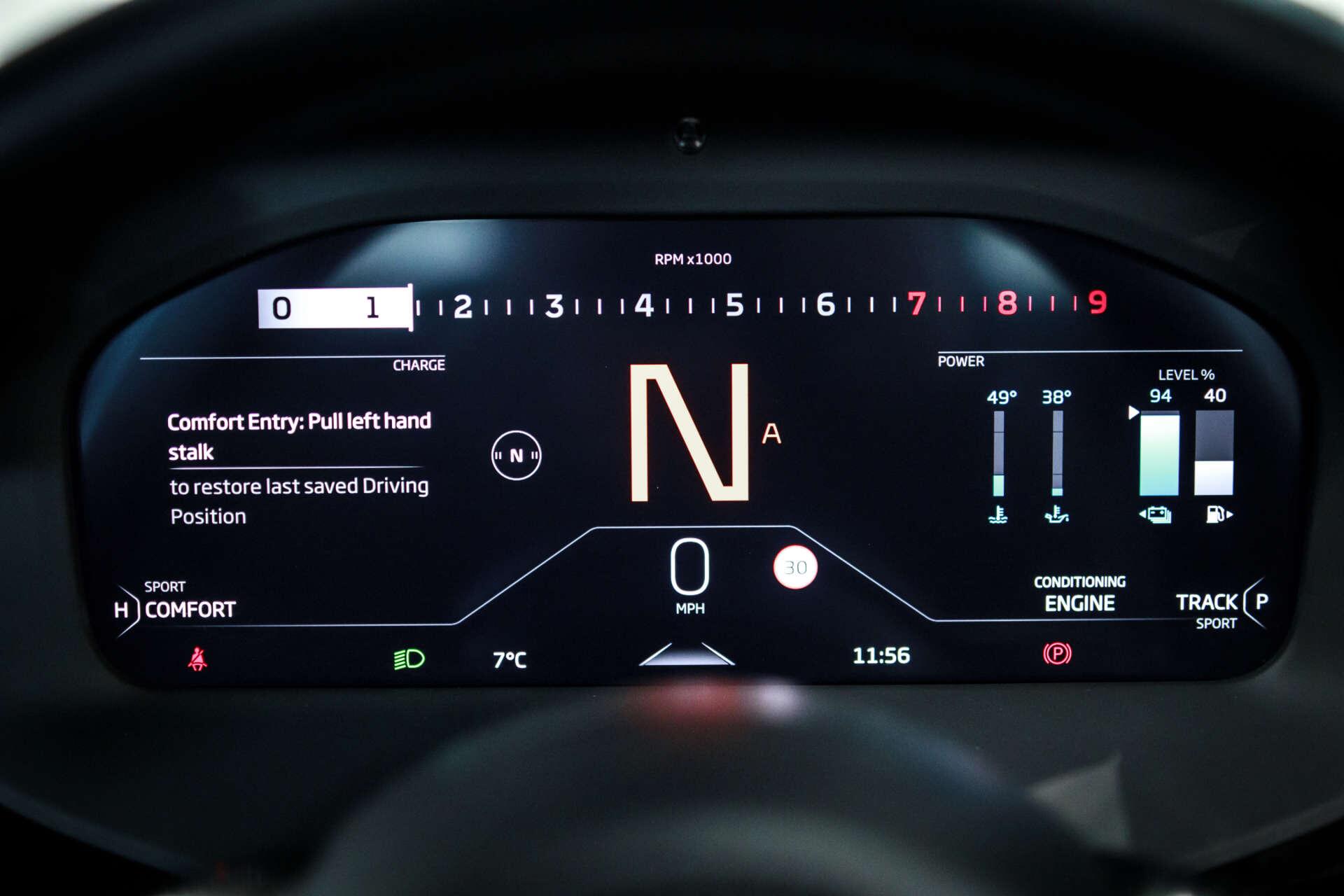 McLaren Artura view 34