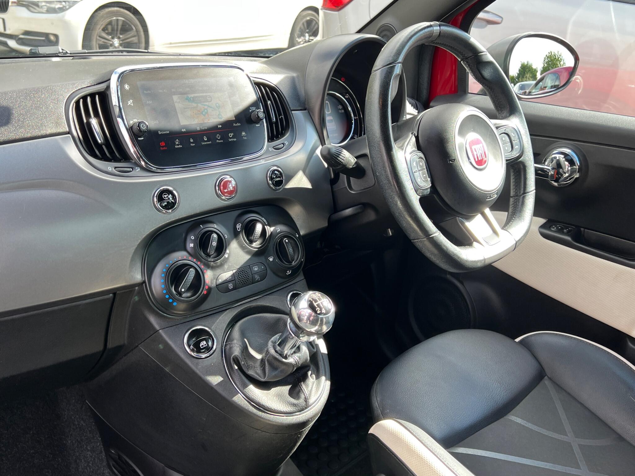 2016 Fiat 500 image 14