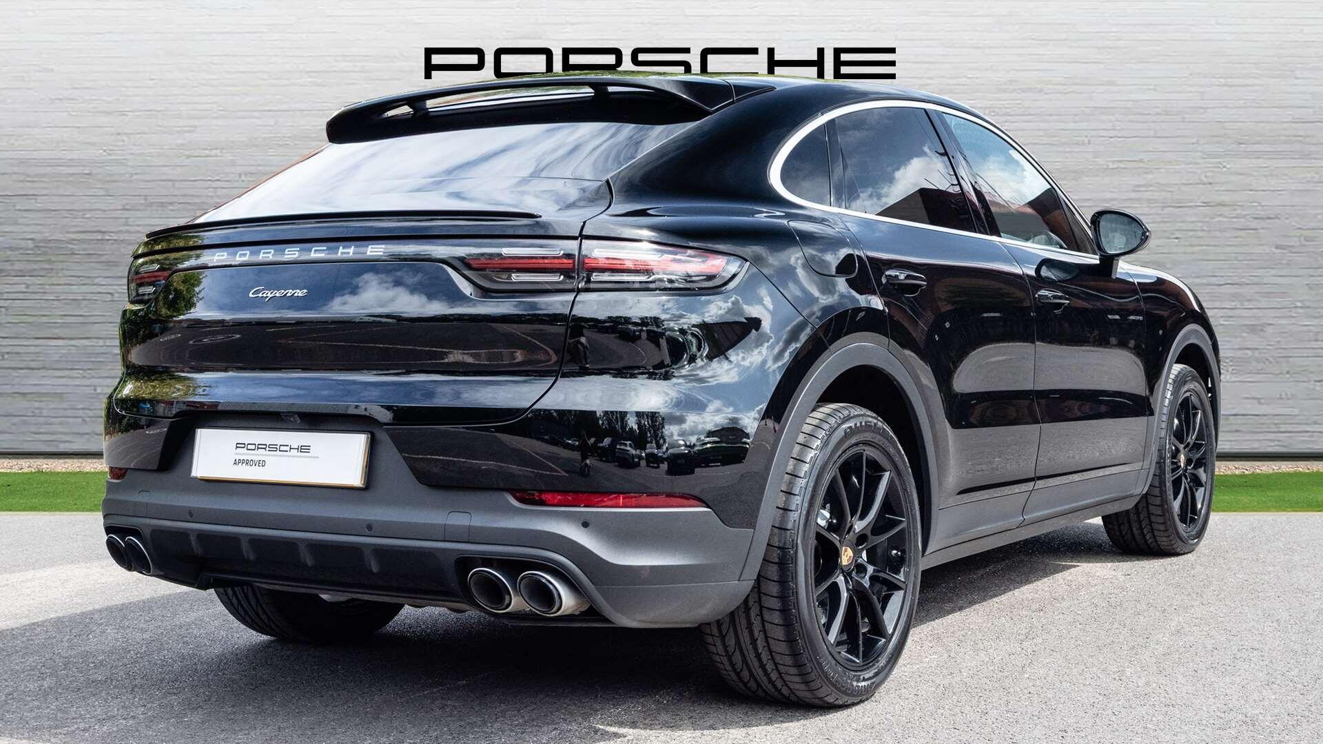 Porsche Cayenne view 3