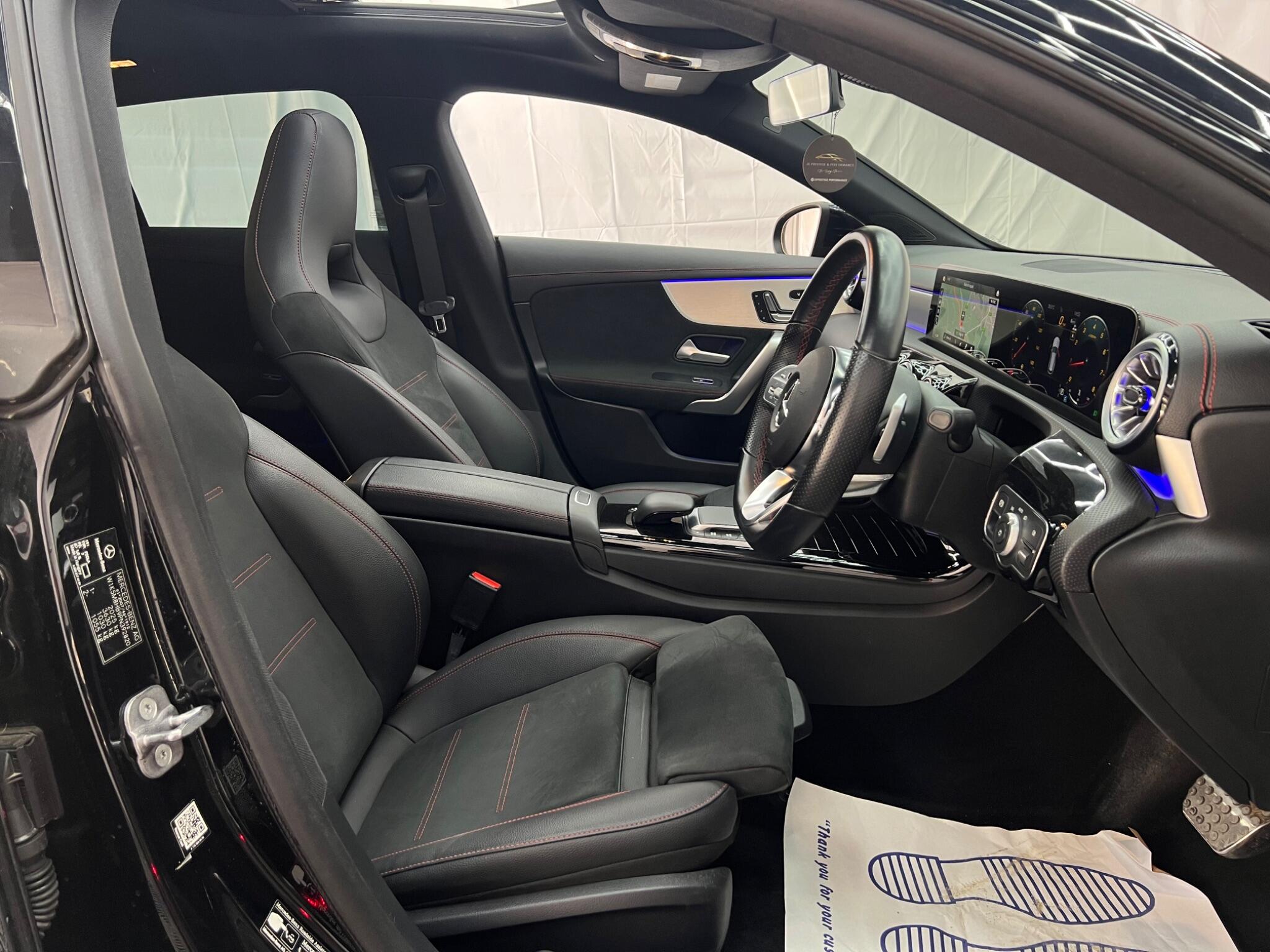 Mercedes-Benz Cla view 25