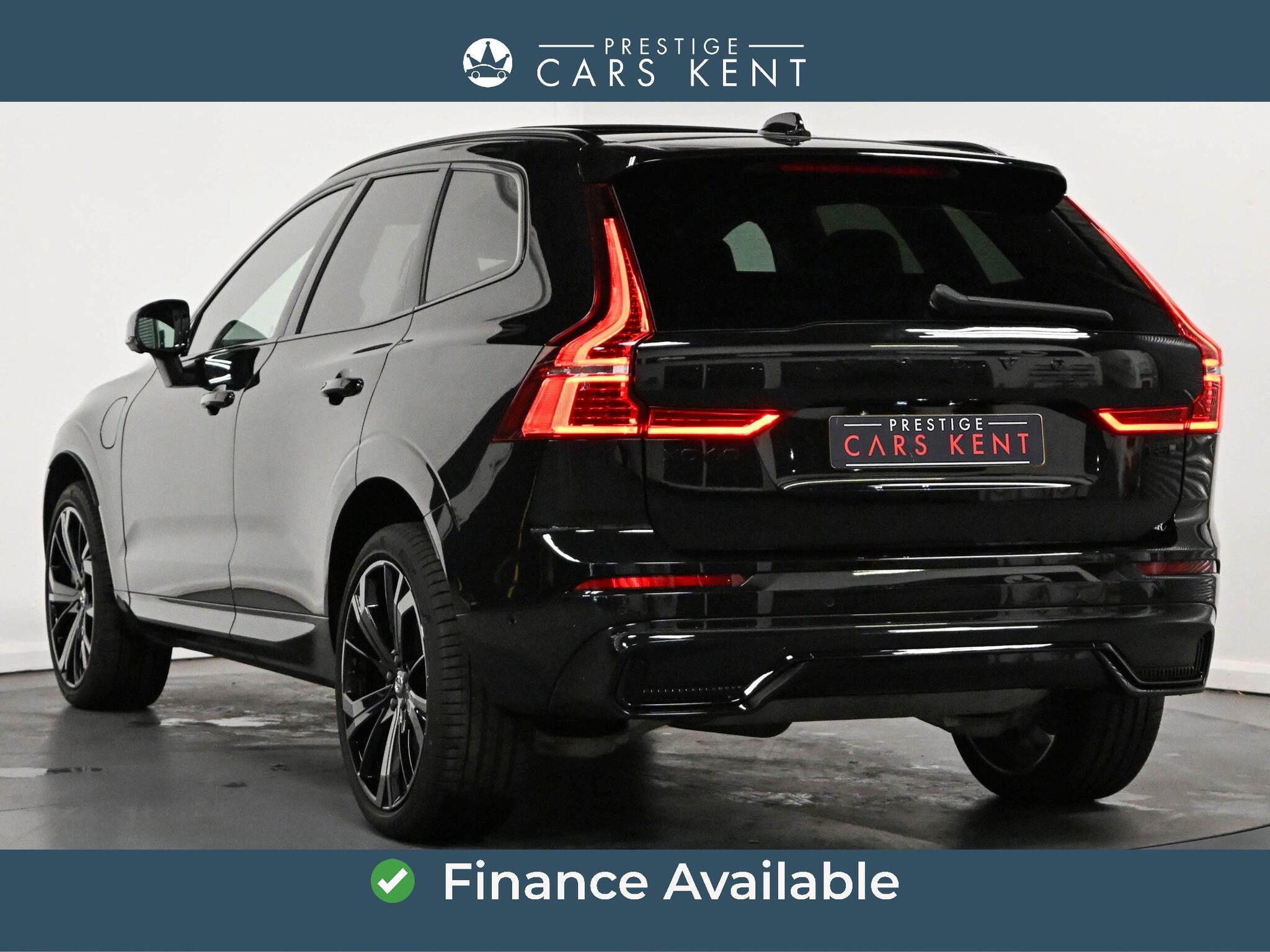 Volvo XC60 view 3