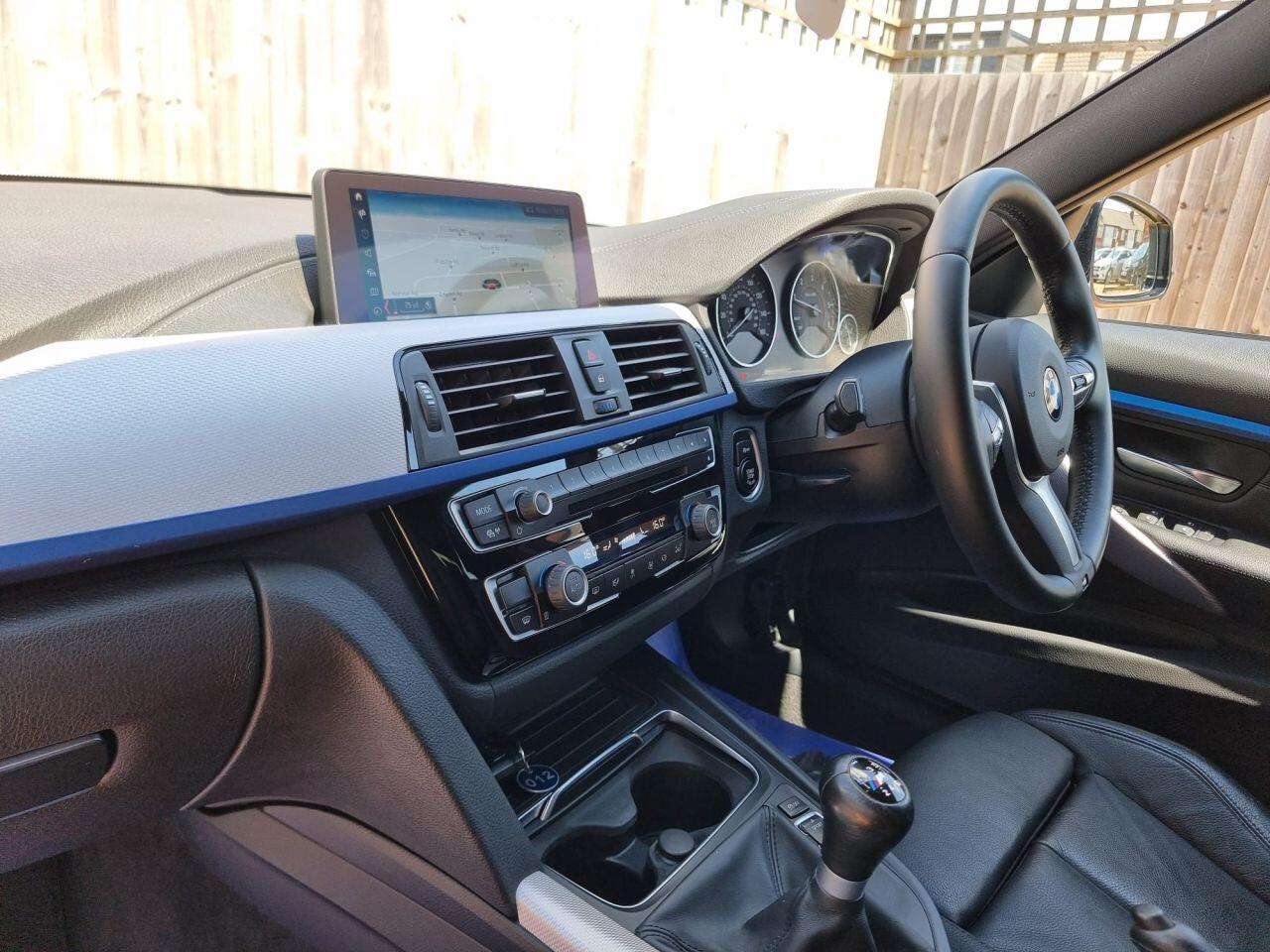 BMW 3 Series view 34