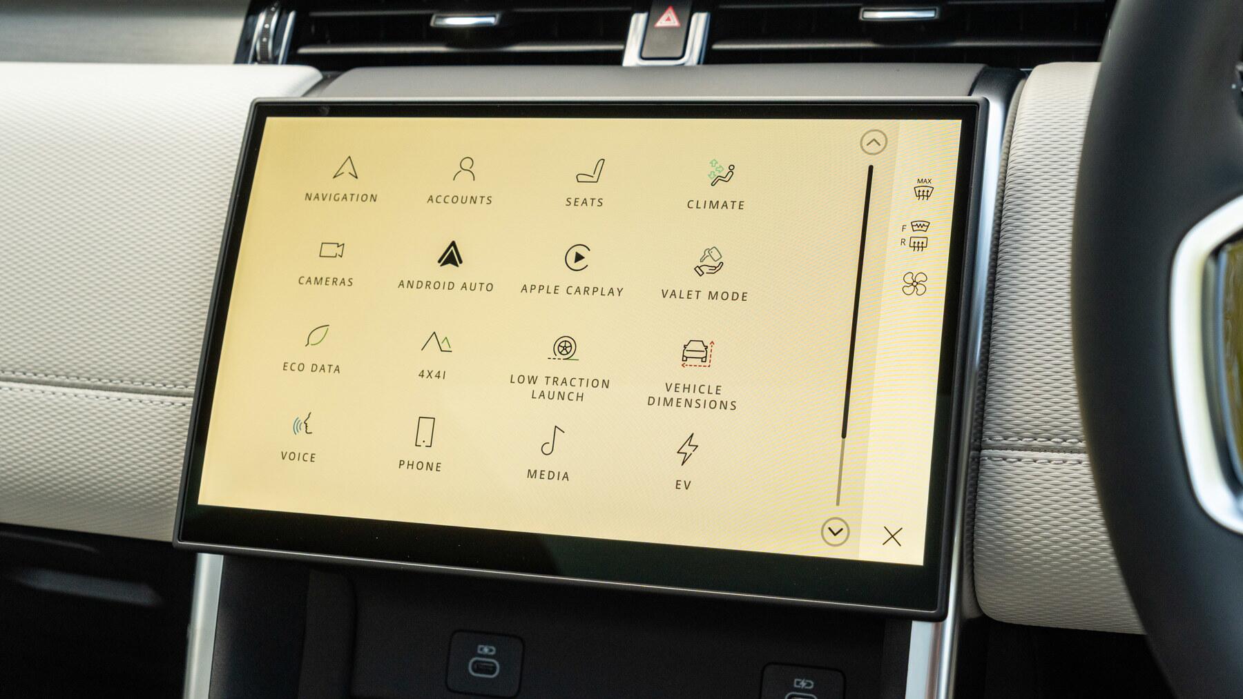 Land Rover Discovery Sport view 32
