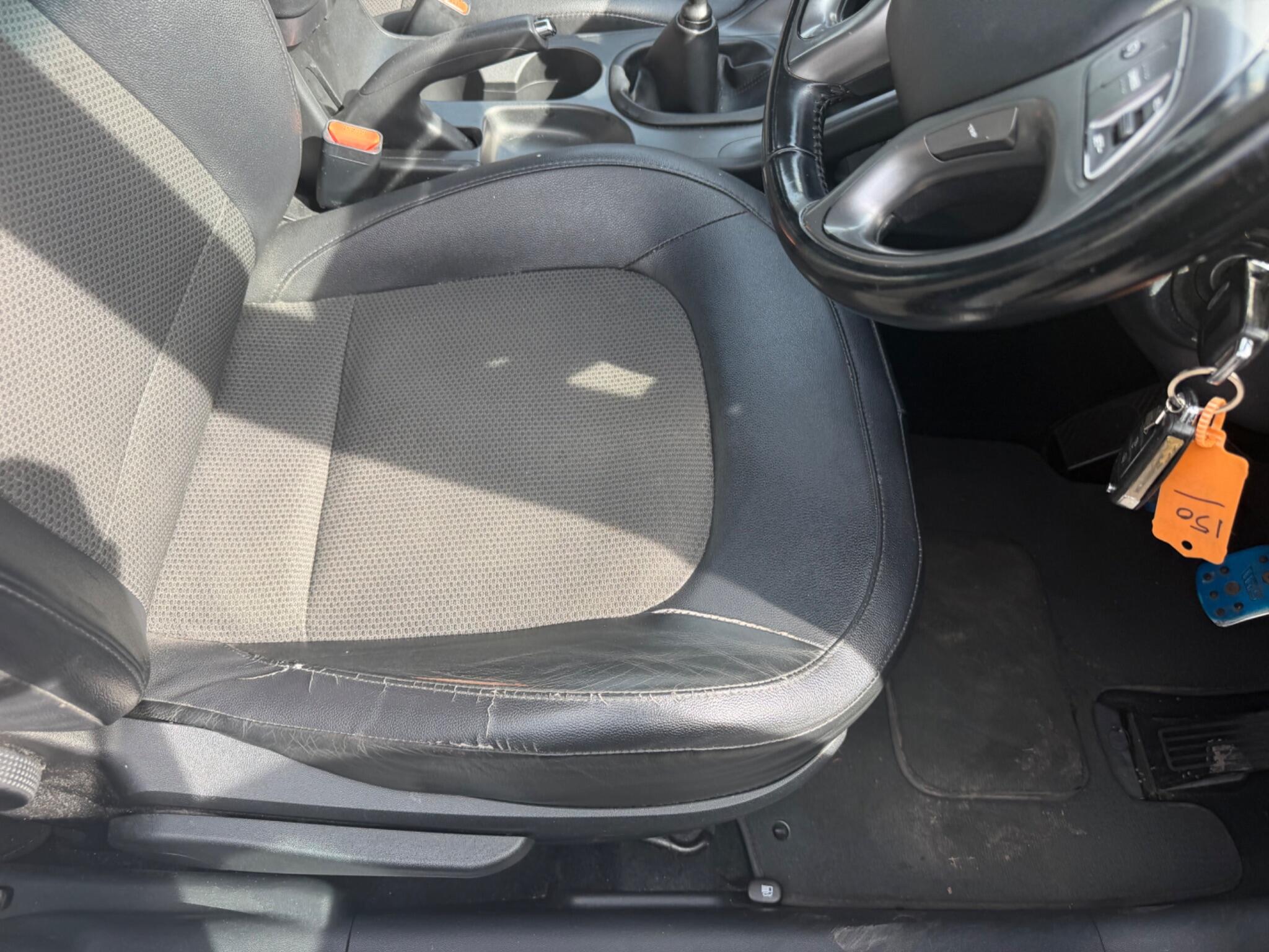 Hyundai ix35 view 13