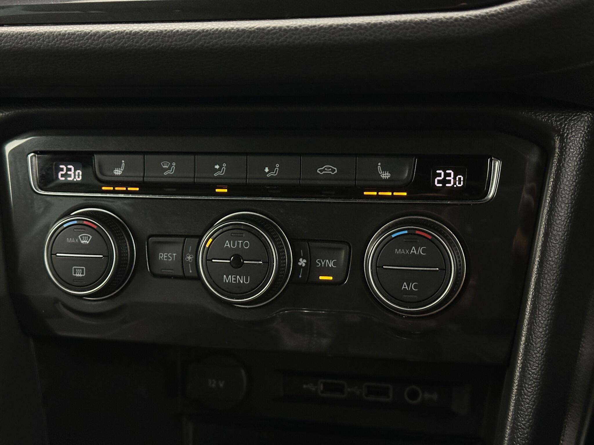 Volkswagen Tiguan view 23