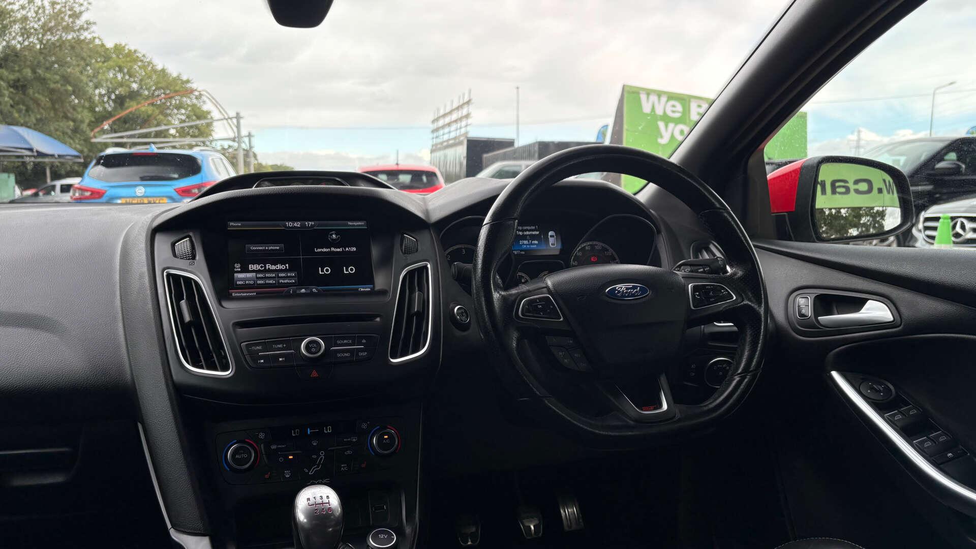 Ford Focus view 40