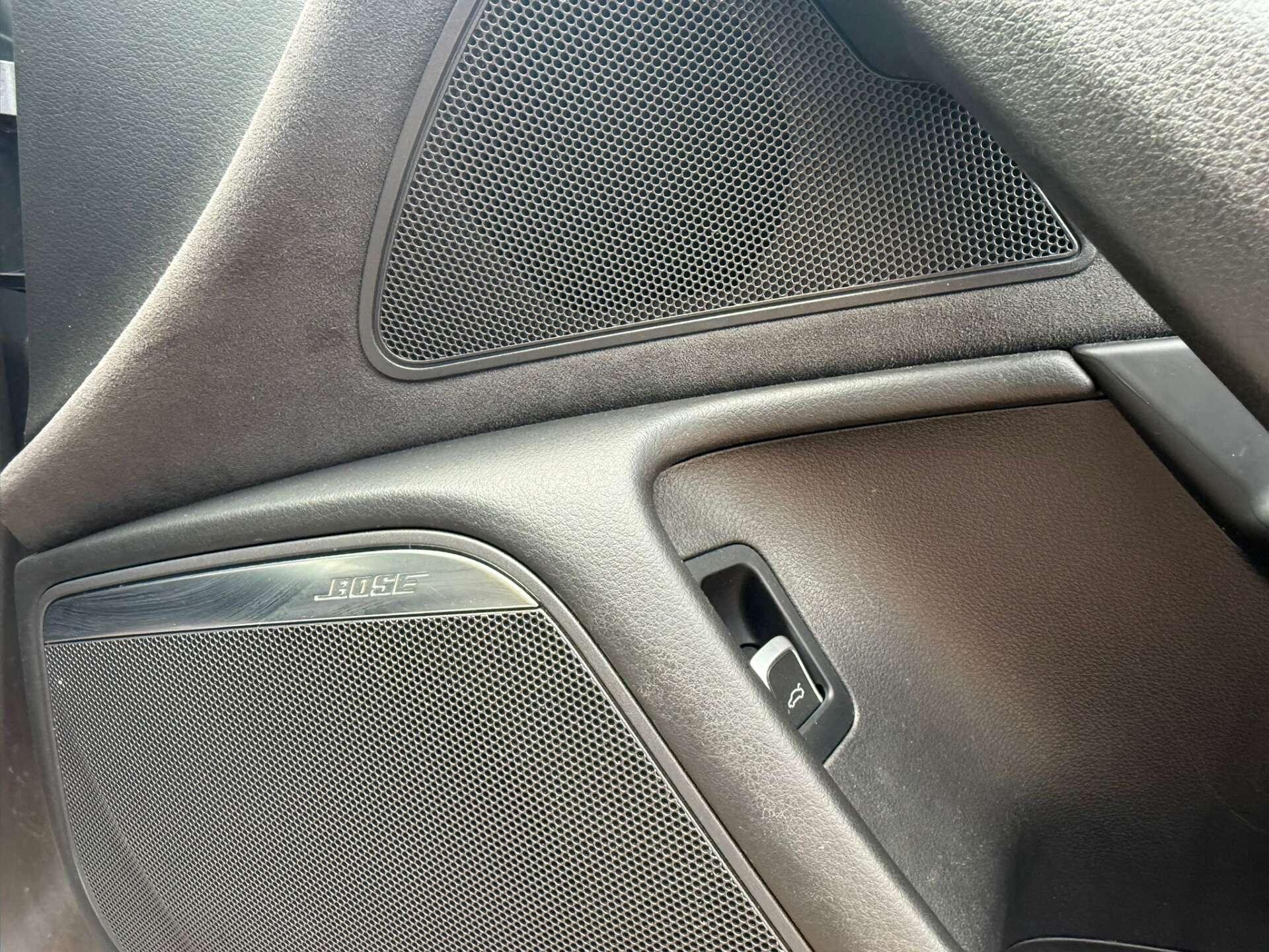 Audi A6 view 23