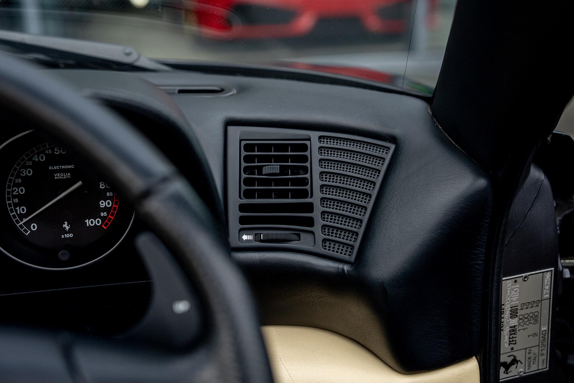 Ferrari 355 F1 view 39