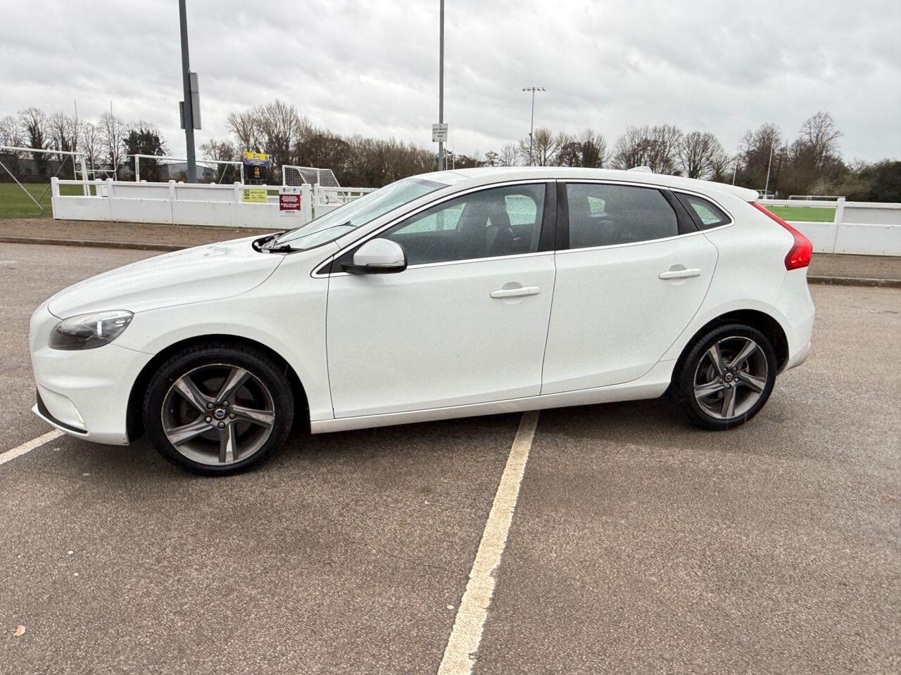 Volvo V40 view 42
