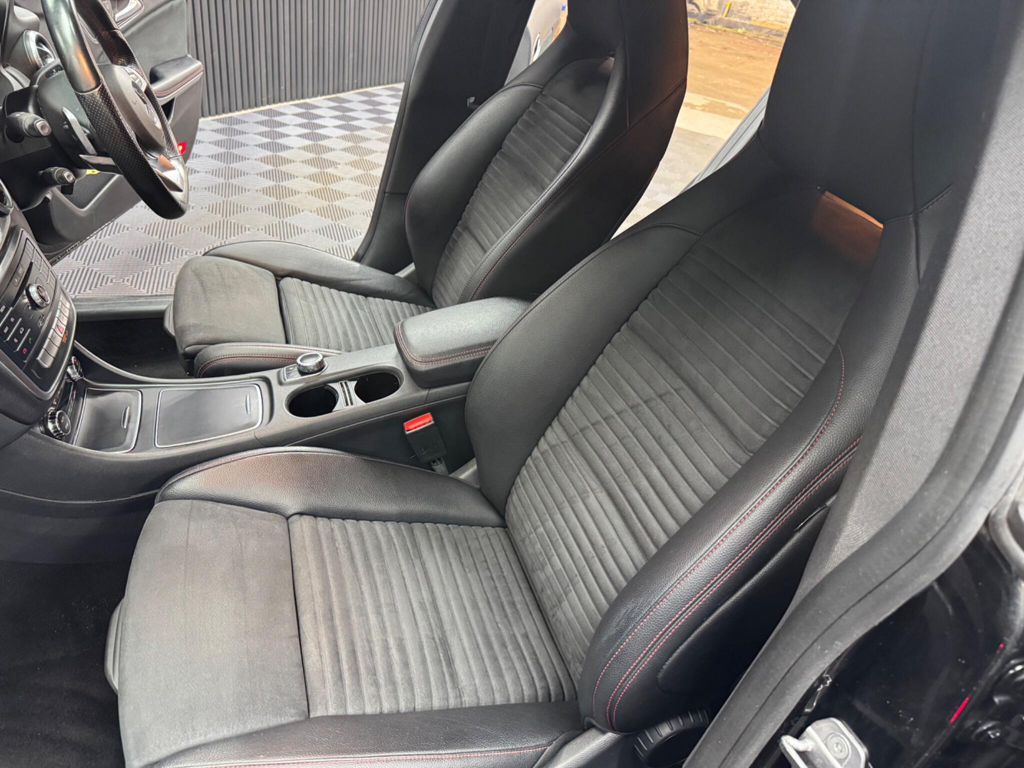 Mercedes-Benz Cla view 18