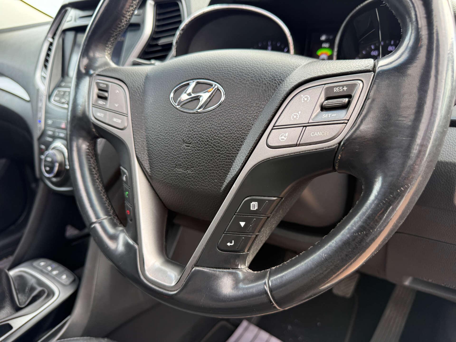 Hyundai Santa FE view 39