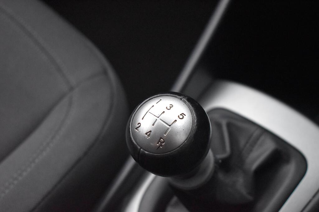 Kia Rio view 61