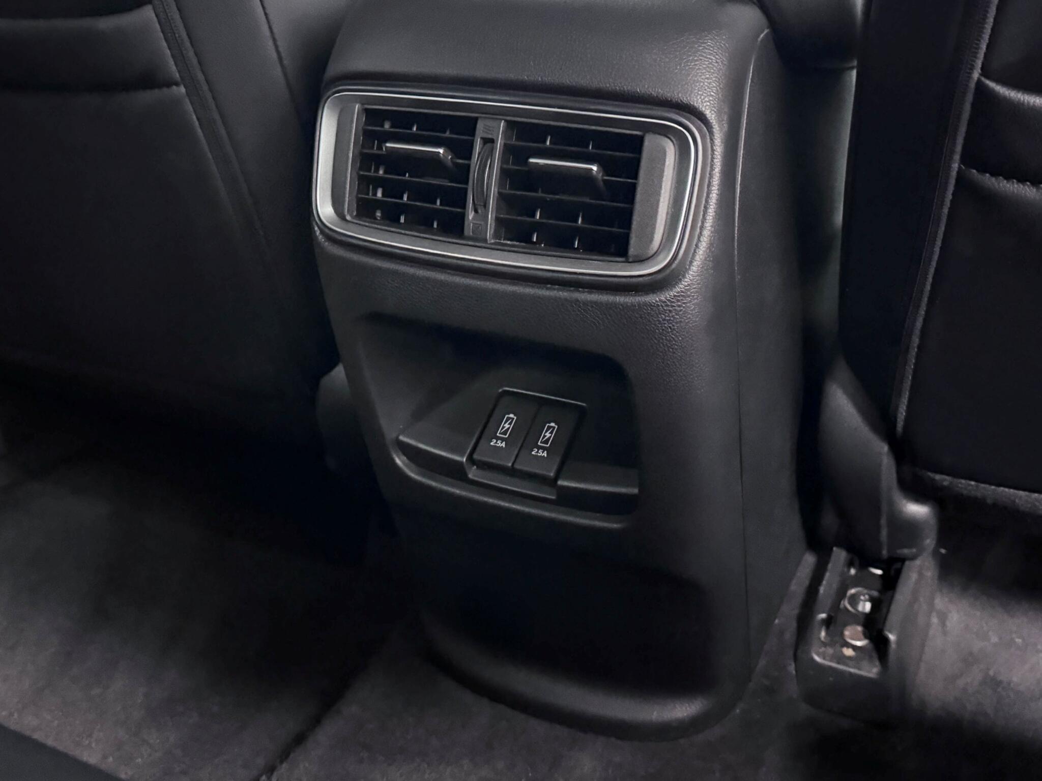 Honda CR-V view 11