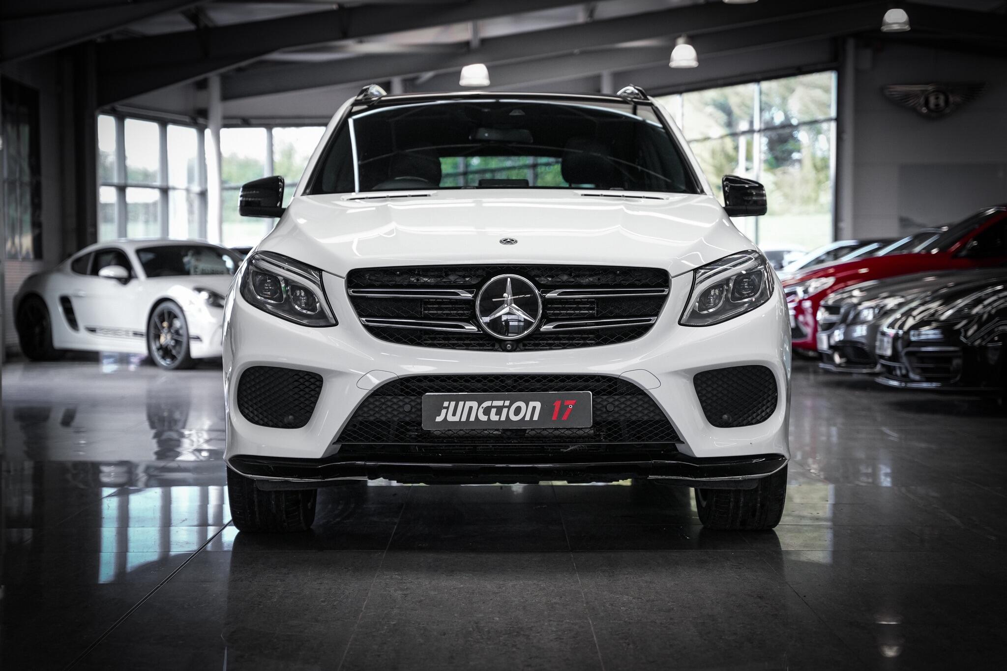 Mercedes-Benz GLE view 12