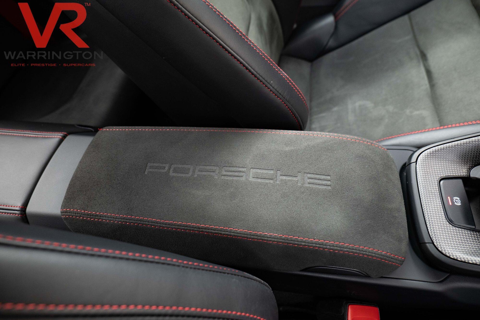 Porsche 911 view 24