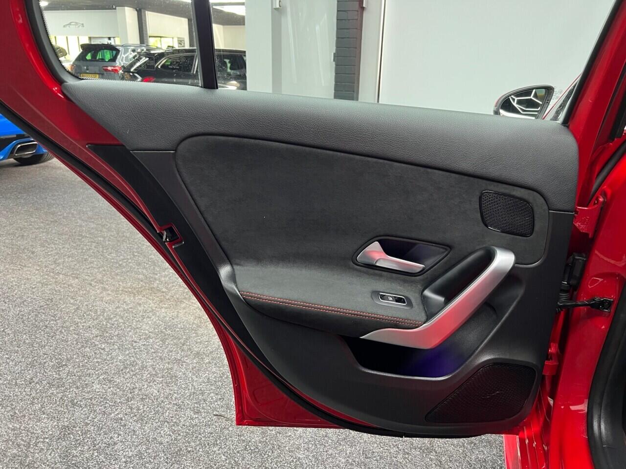 Mercedes-Benz A-Class view 43
