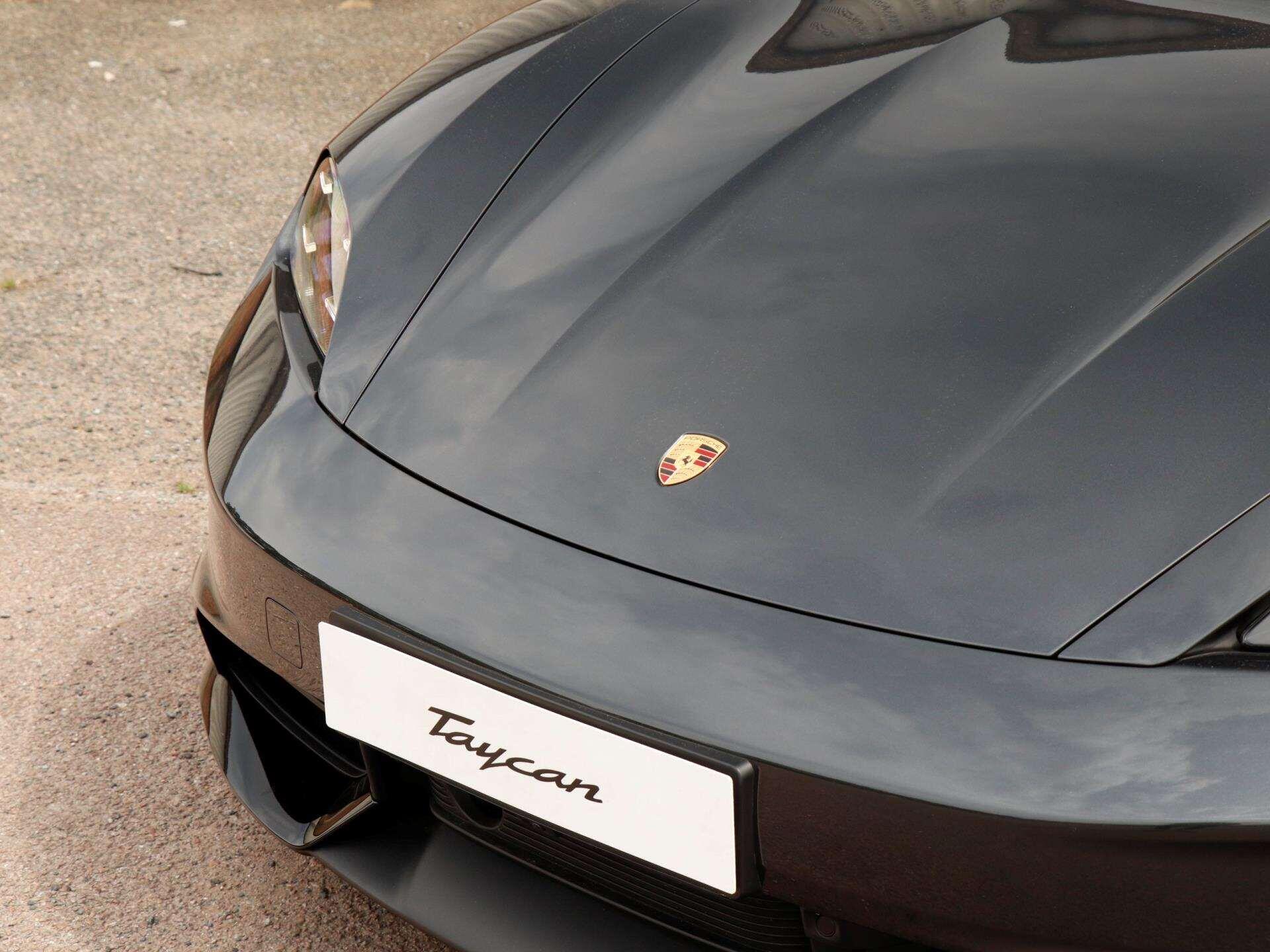 Porsche Taycan view 31
