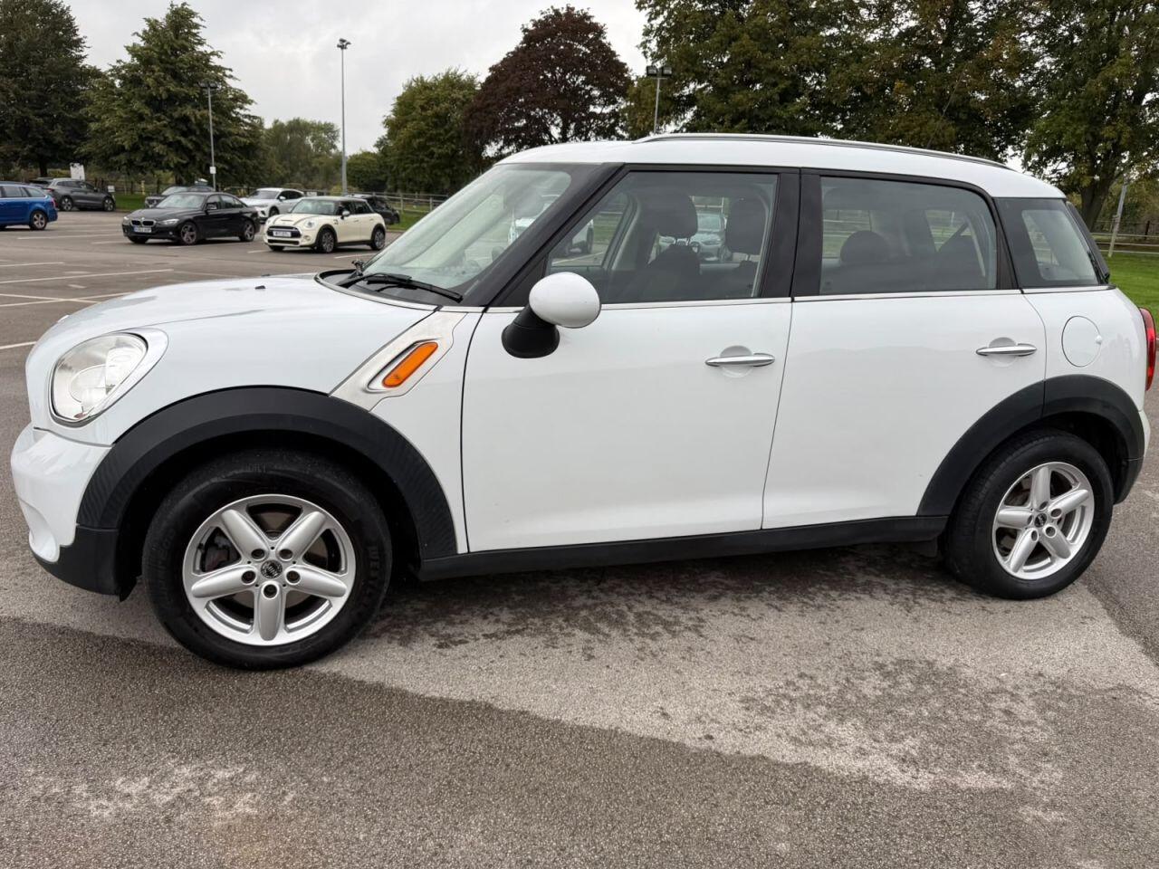 Mini Countryman view 64