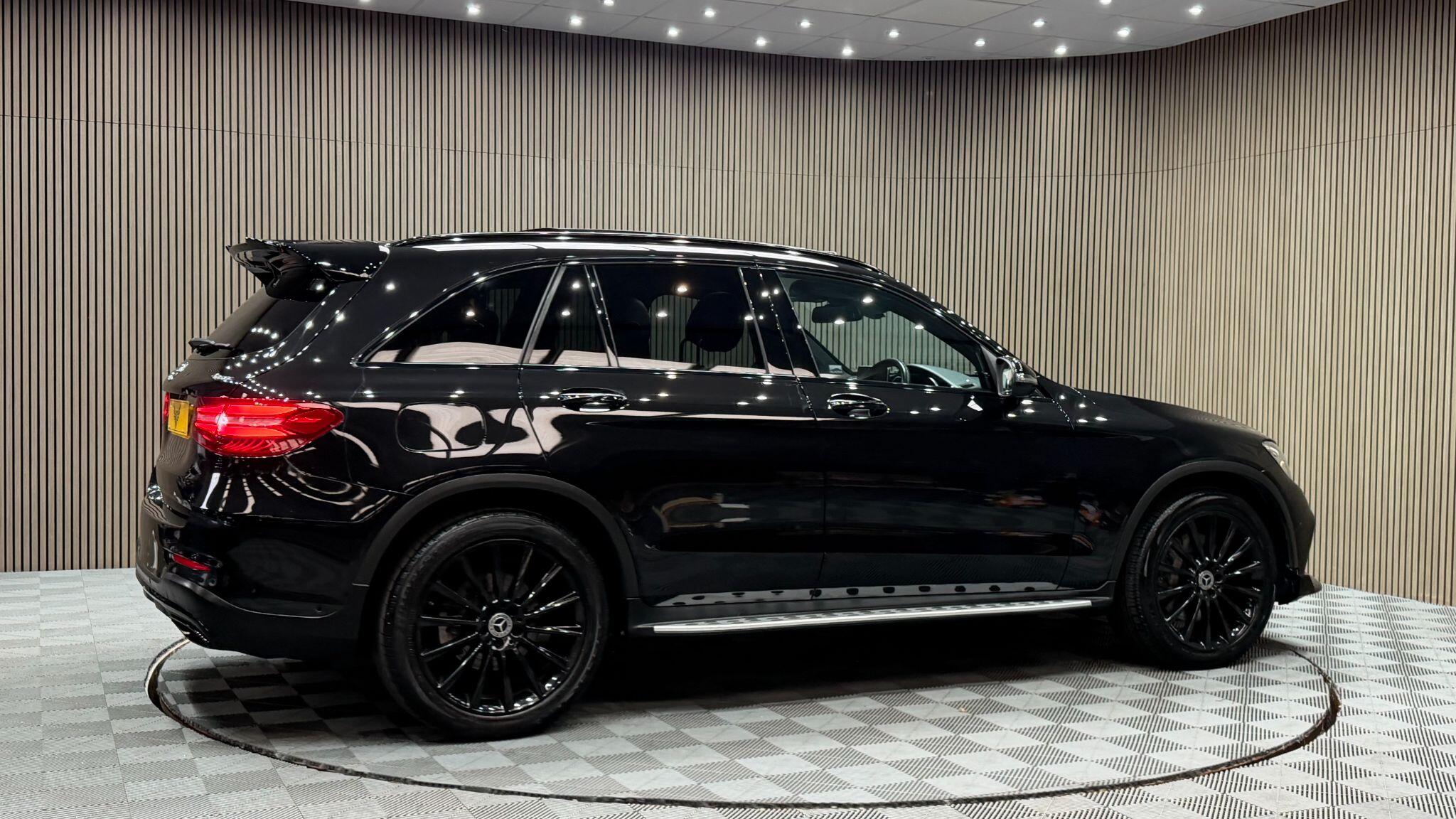 Mercedes-Benz GLC view 42