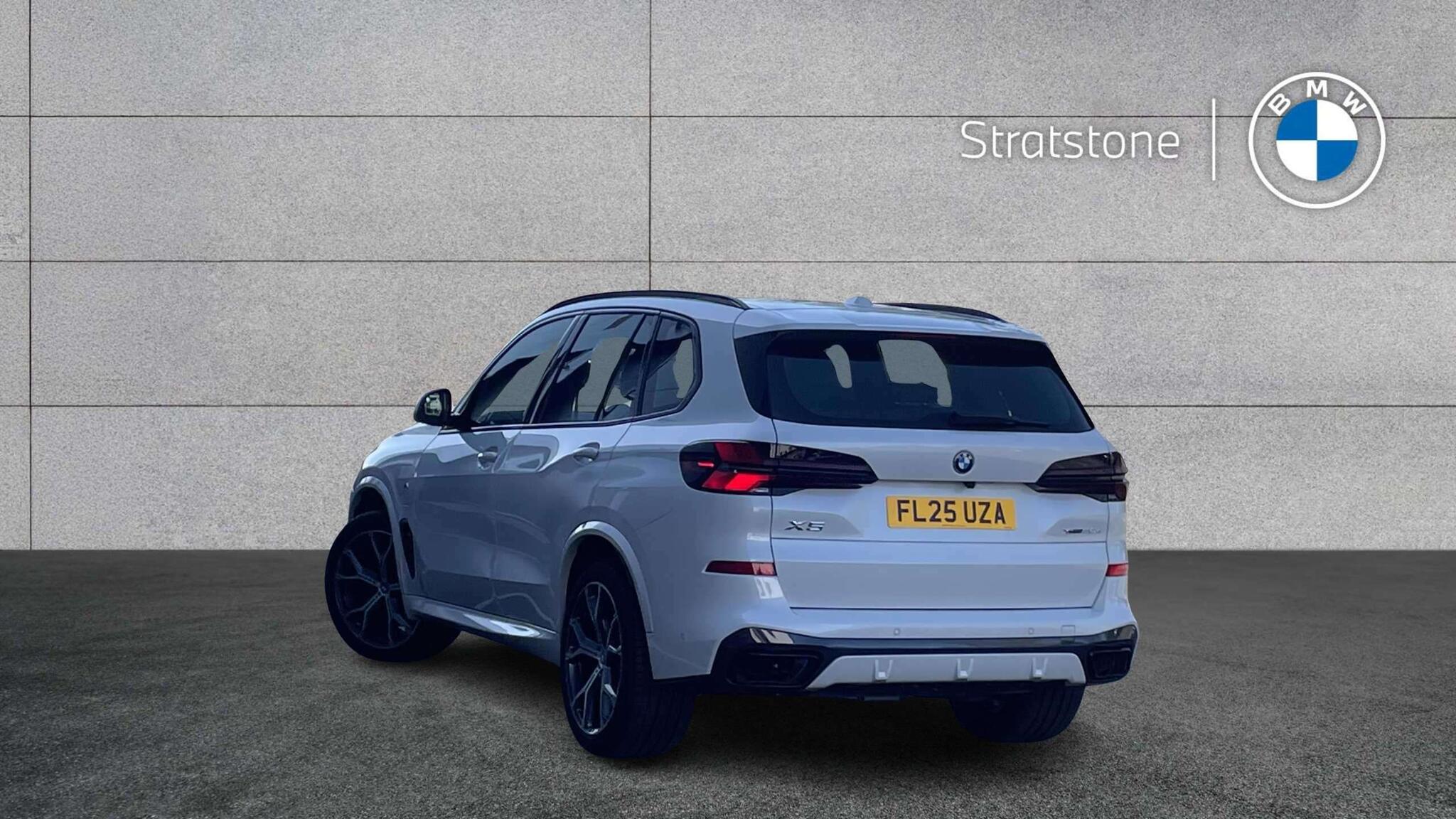 BMW X5 view 2