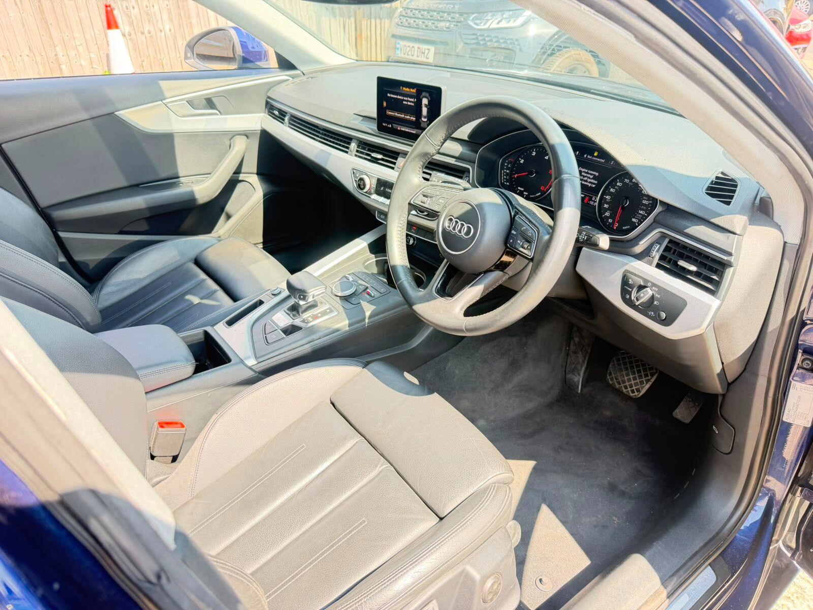 Audi A4 view 13