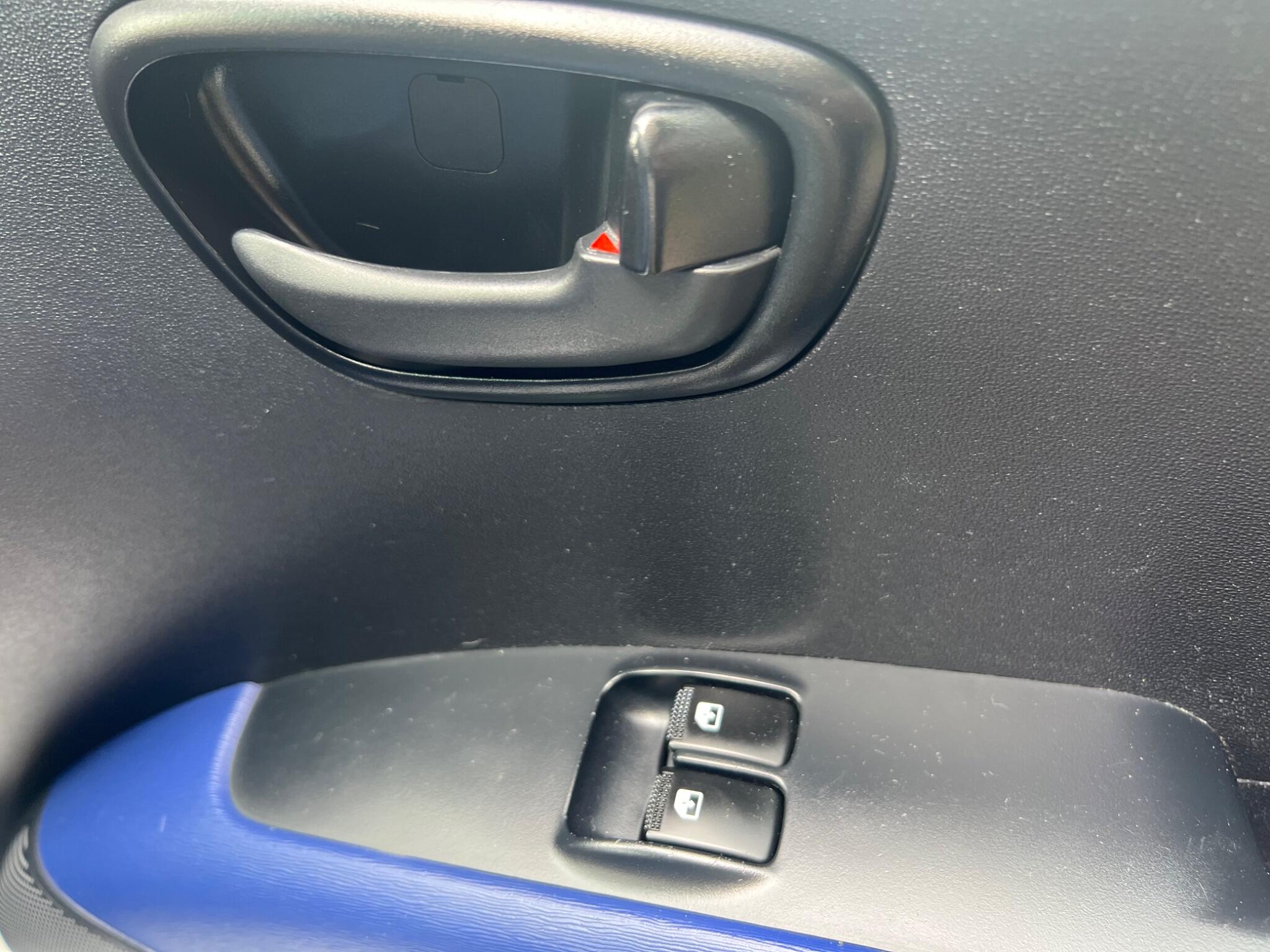 Hyundai I10 view 18