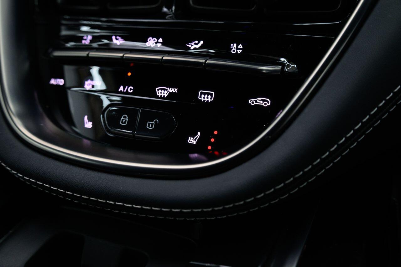 Aston Martin DBX view 51