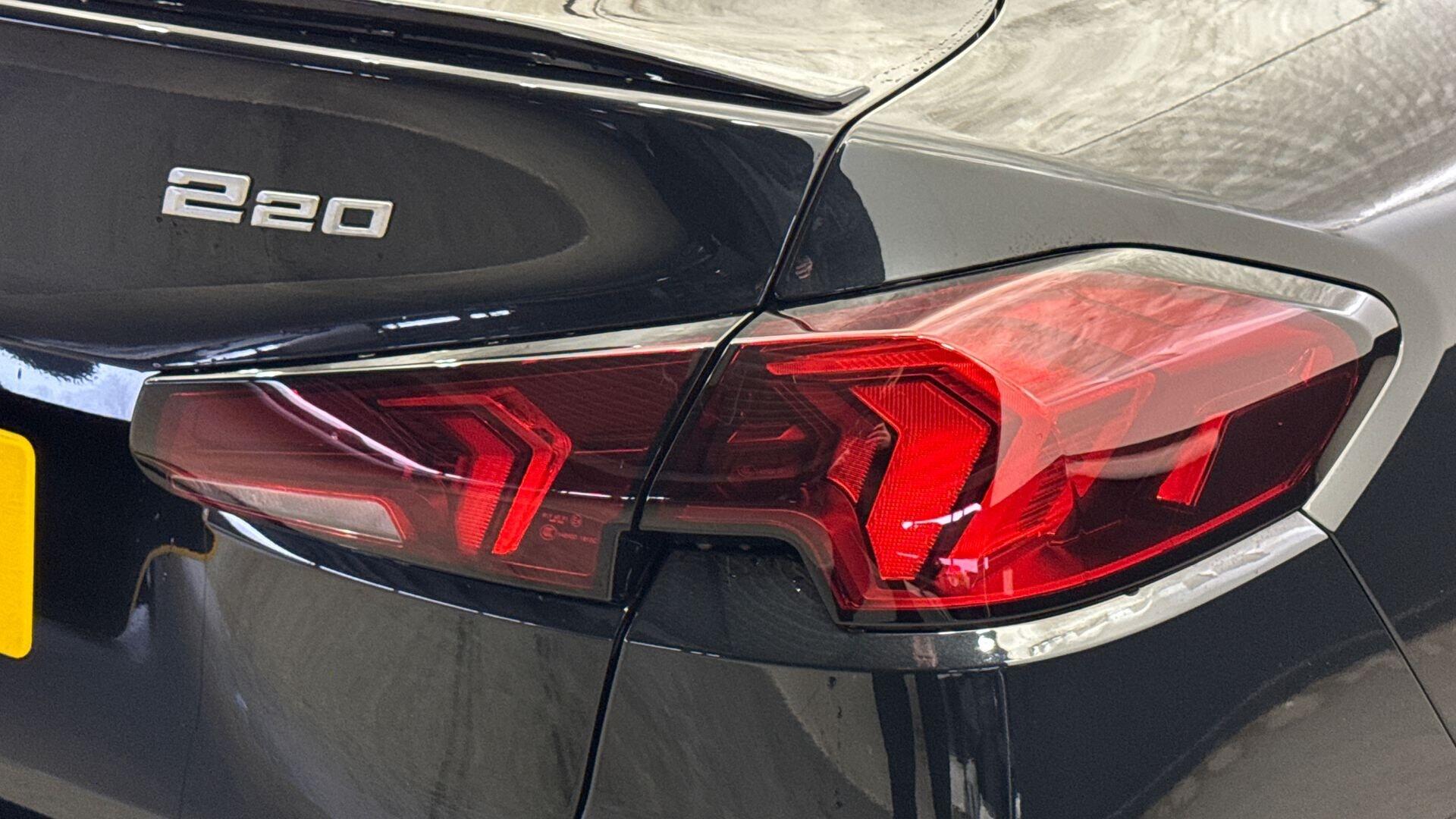 BMW 2 Series view 21
