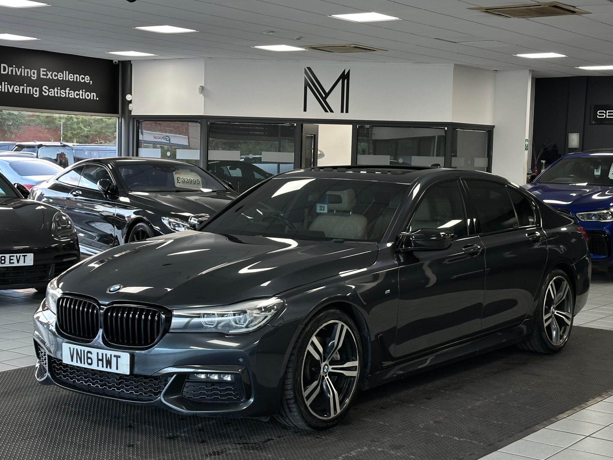 BMW 7 Series view 5