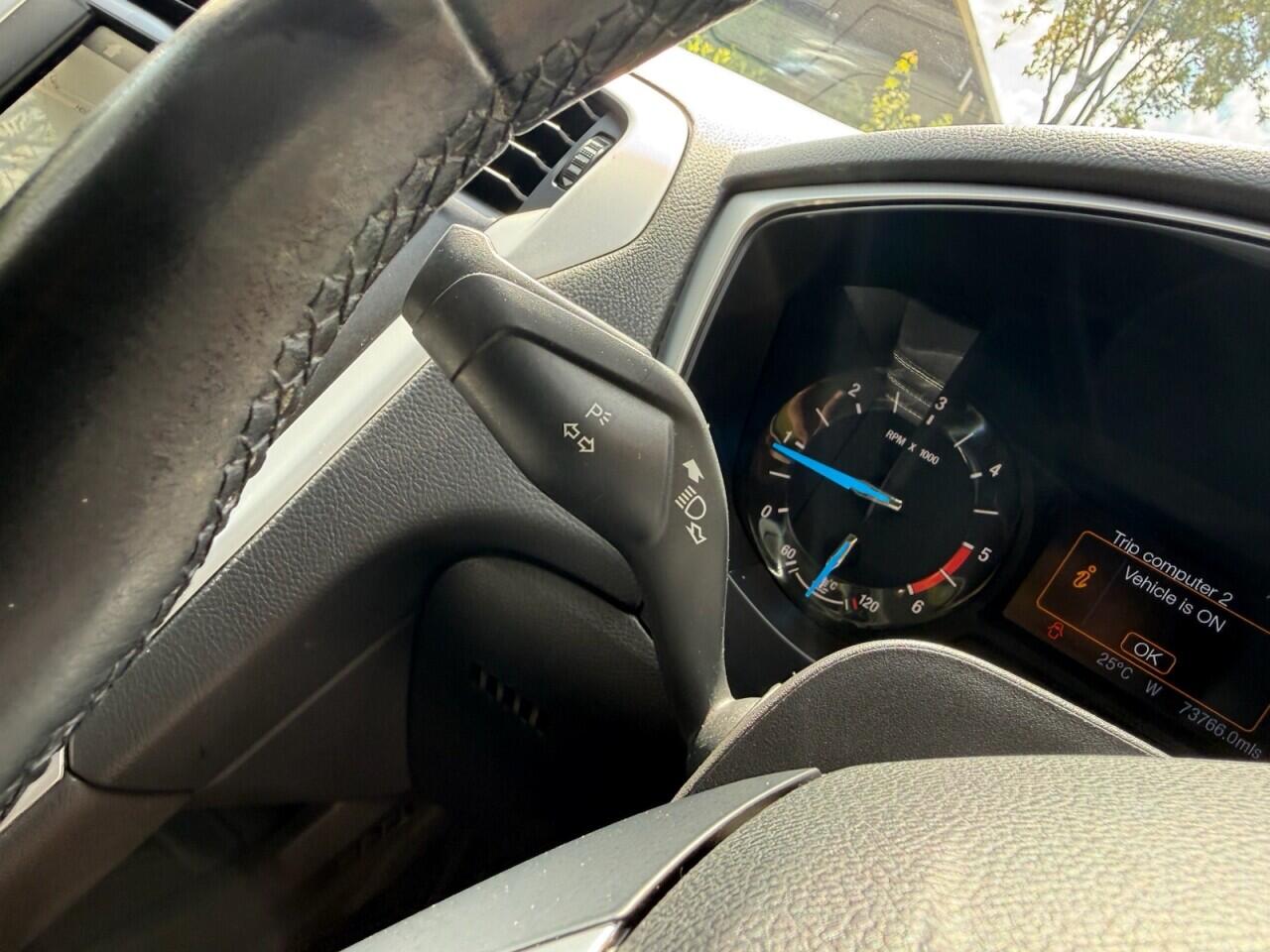 Ford Mondeo view 18