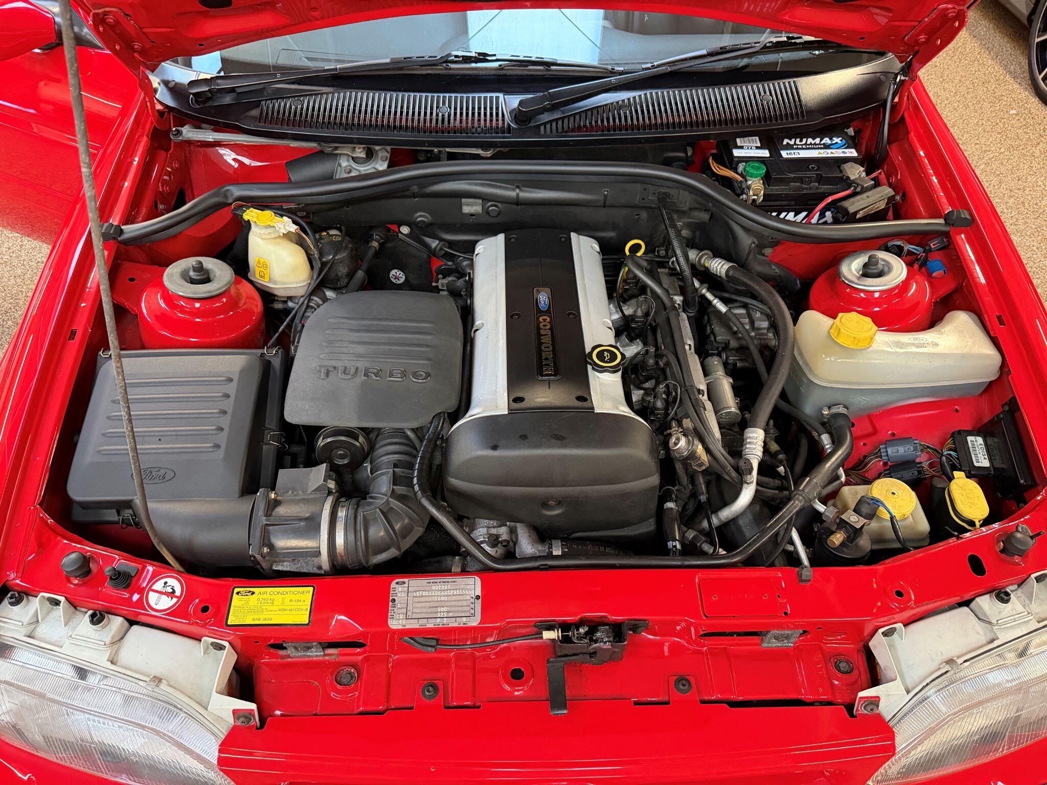 Ford Escort view 19