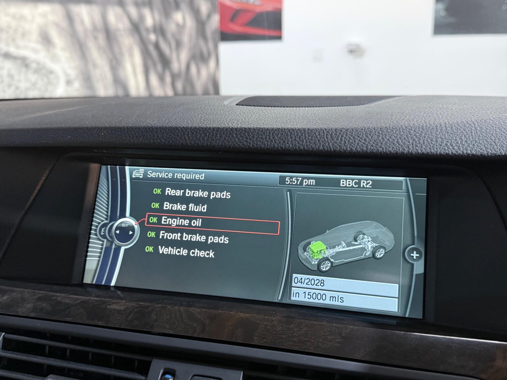 BMW 5 Series view 44