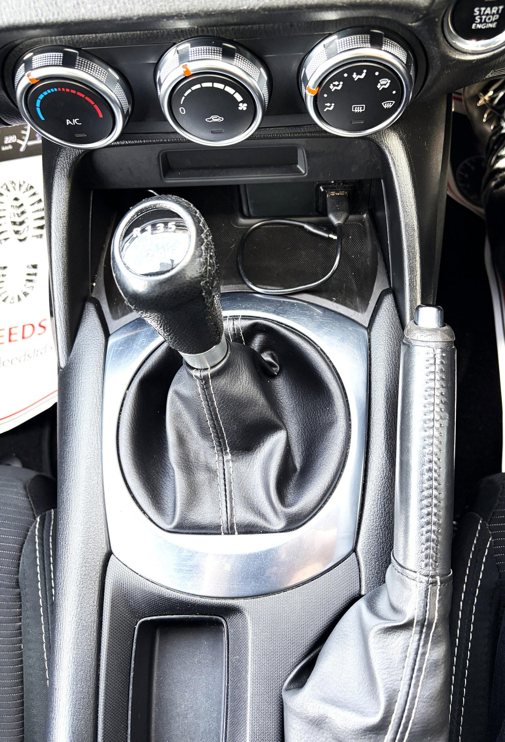 Fiat 124 Spider view 14