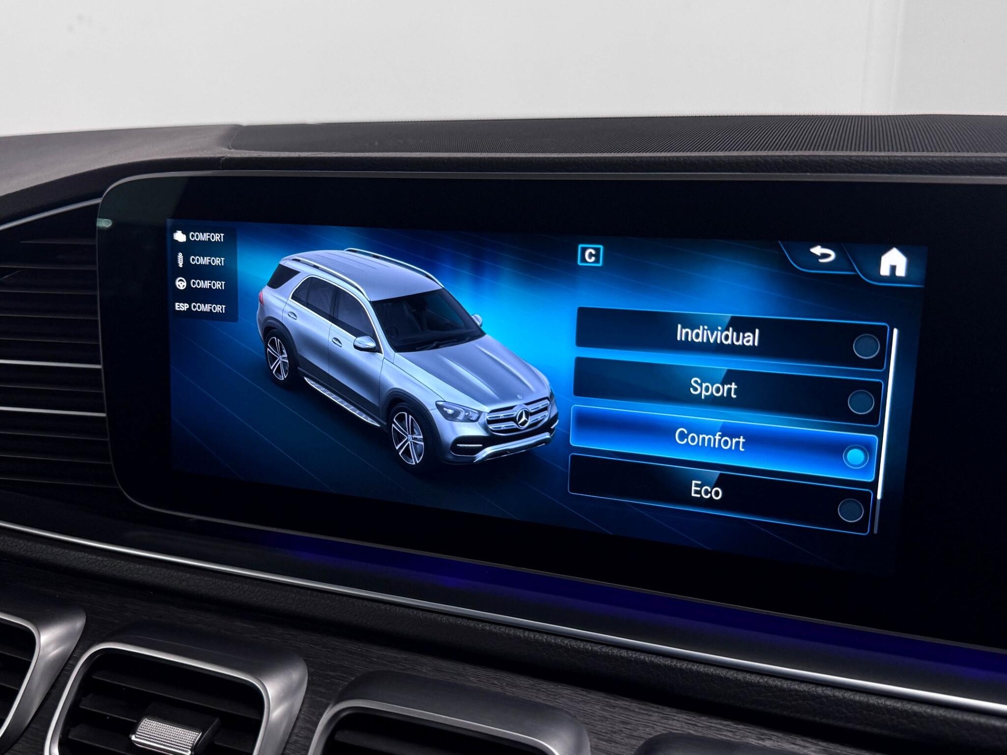 Mercedes-Benz Gle view 67