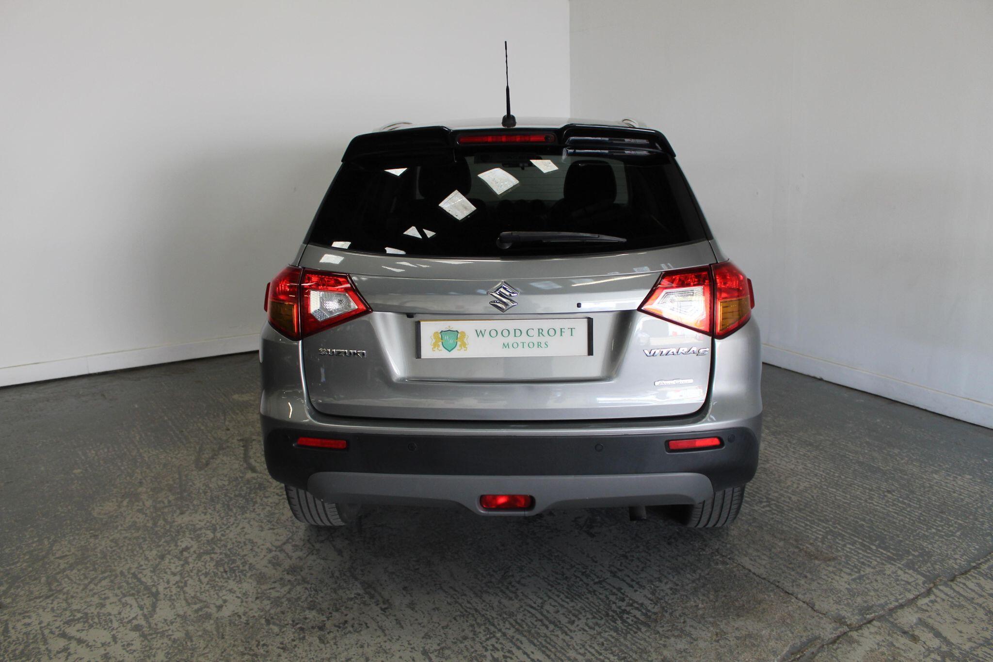 Suzuki Vitara view 14