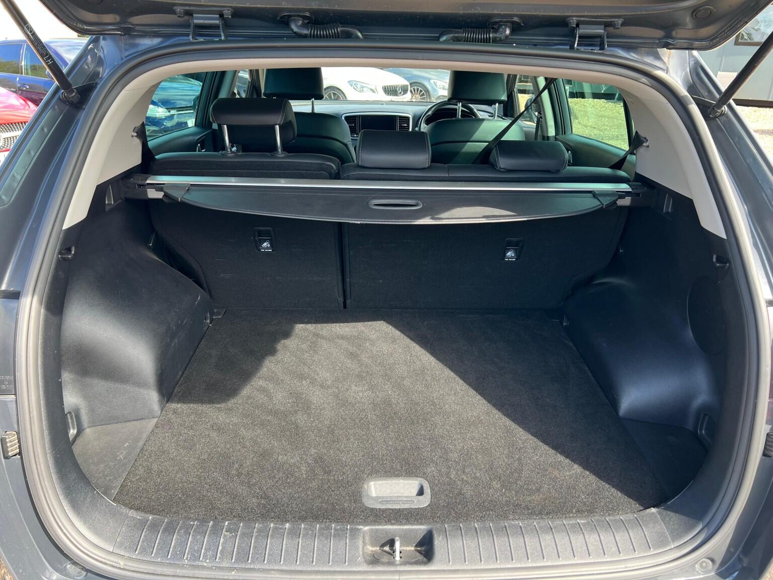 Kia Sportage view 33