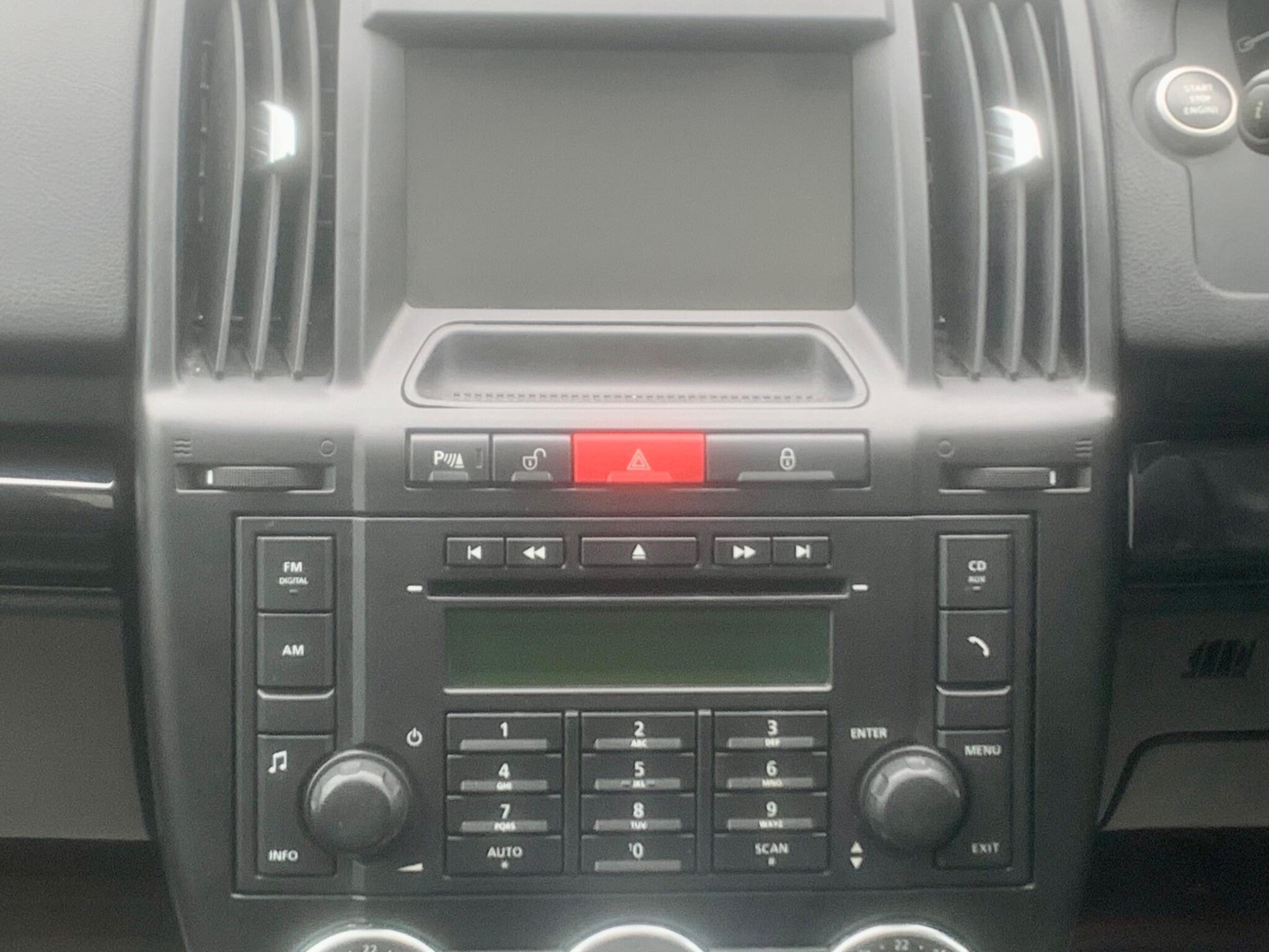 Land Rover Freelander 2 view 36