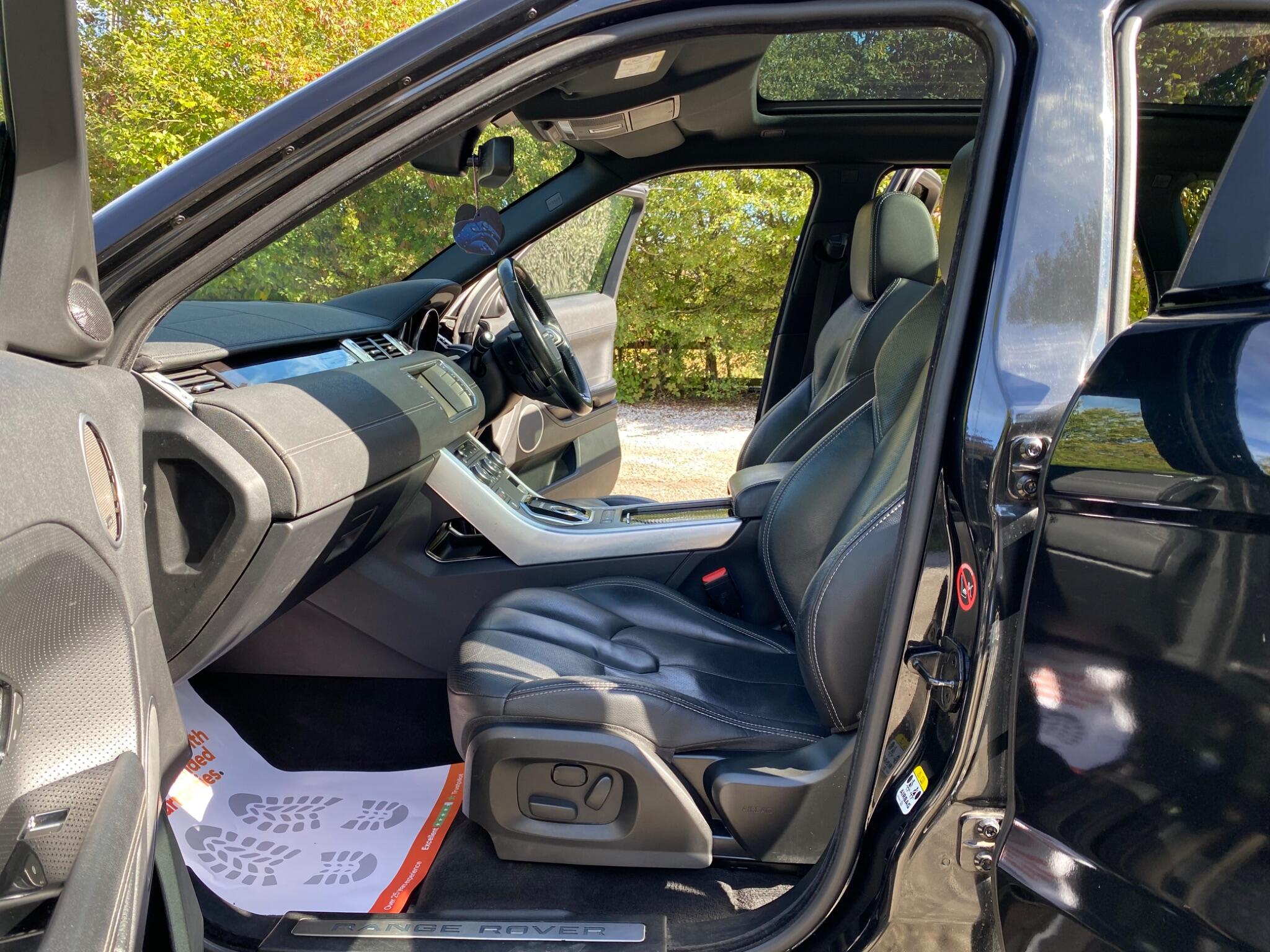 Land Rover Range Rover Evoque view 17