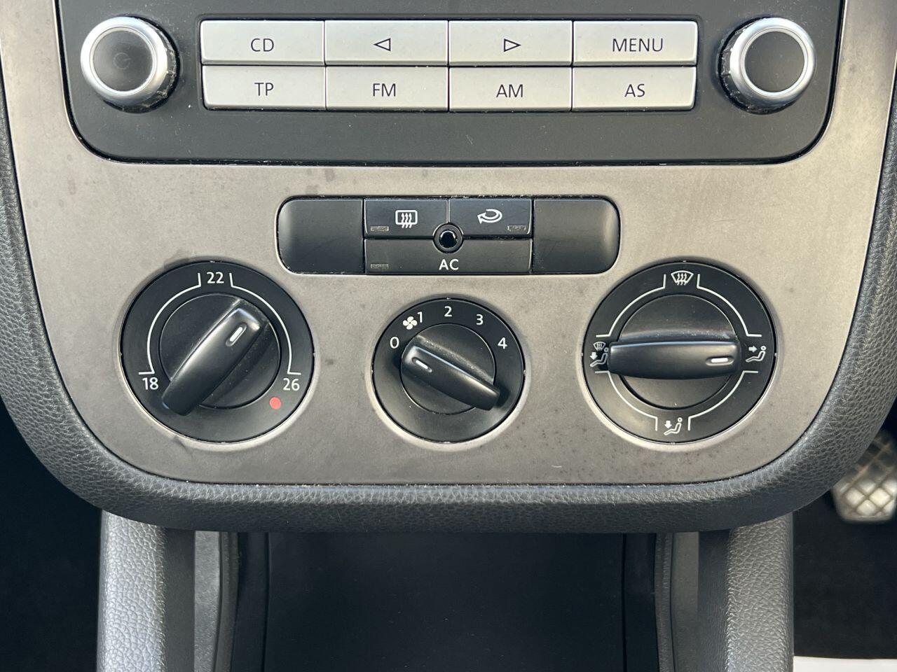 Volkswagen Golf view 32